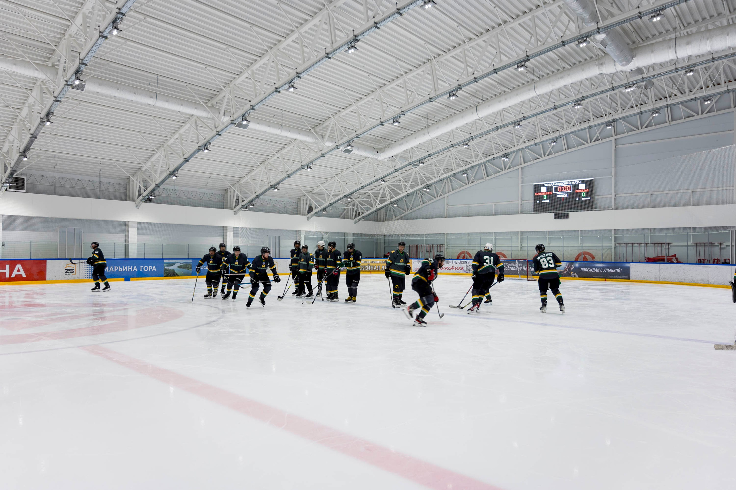 Хоккейный матч корпоративной команды Зарубежнефть. Репортажный фотограф и видеограф Слава Думчев. Тимбилдинги, отчетники, корпоративы