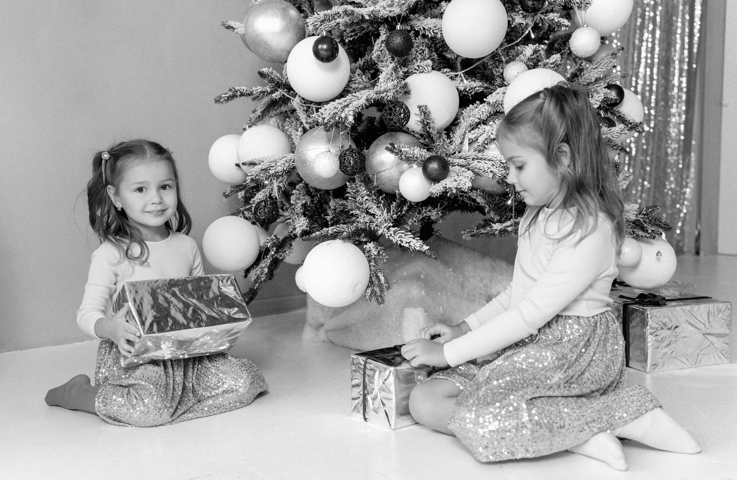 Новогоднее волшебство большой дружной семьи. Ваш семейный фотограф в Минске — Вика Трегубова