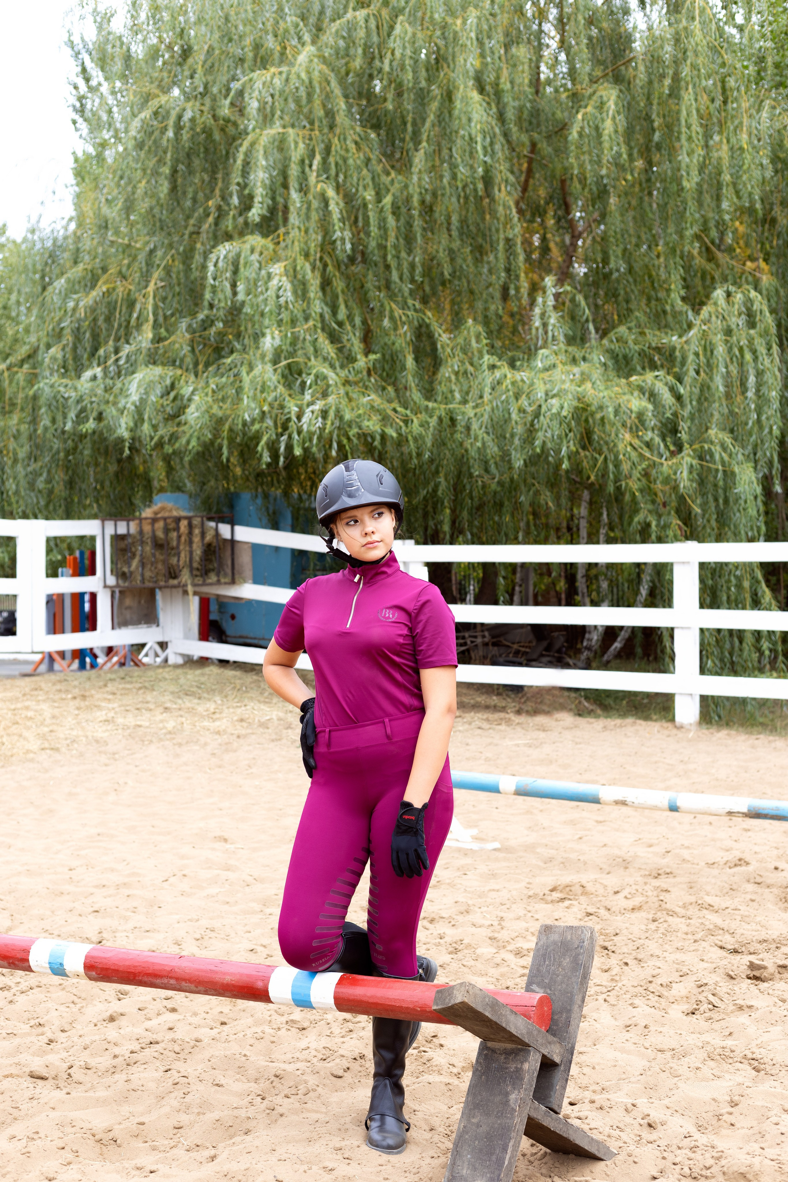 Лера в Конно-спортивном клубе. Женский фотограф в Орске Новотроицке Динара Долганова