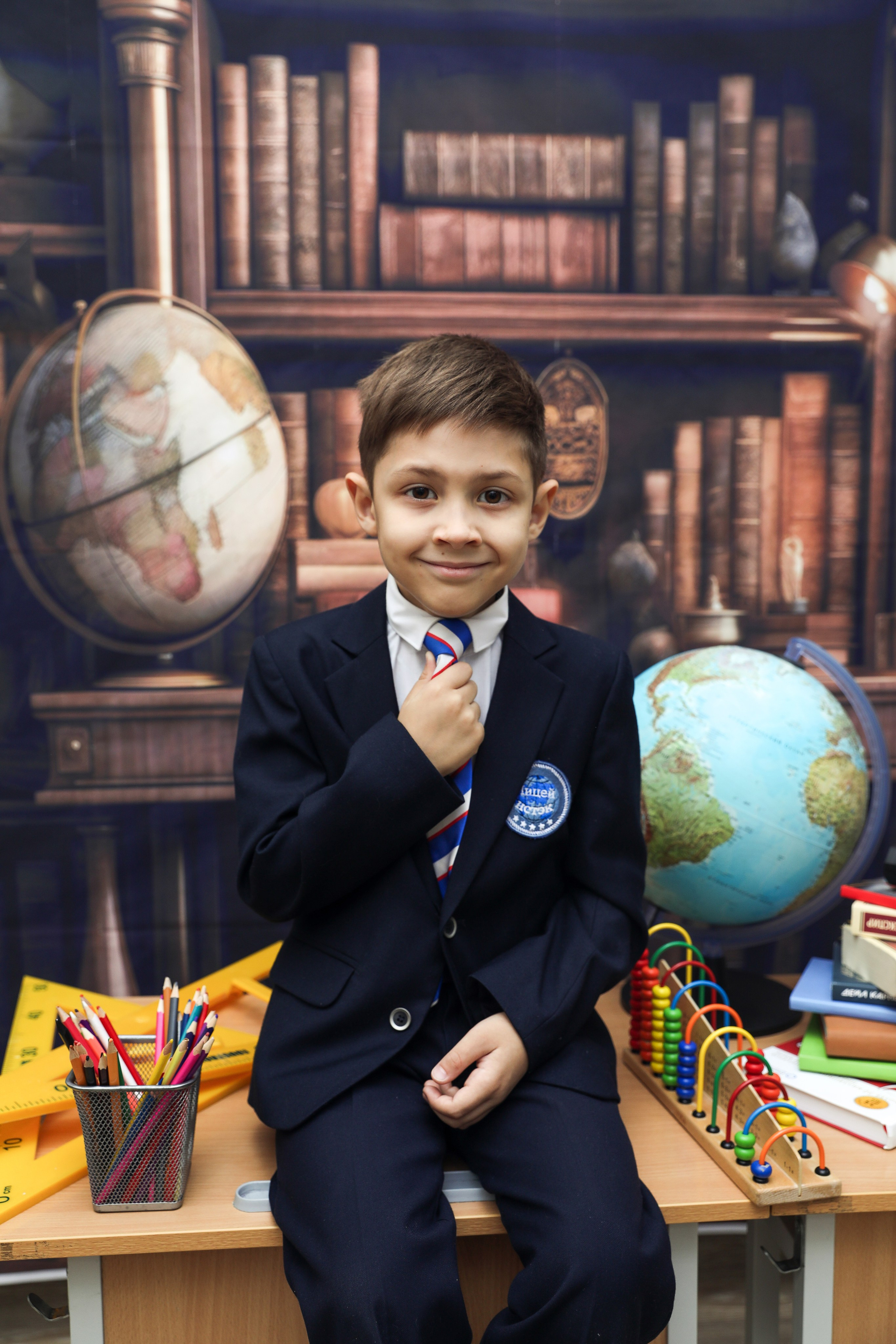 ЛИЦЕЙ ИСТЭК. Photographer Viktoriya Markushina «My world throug»