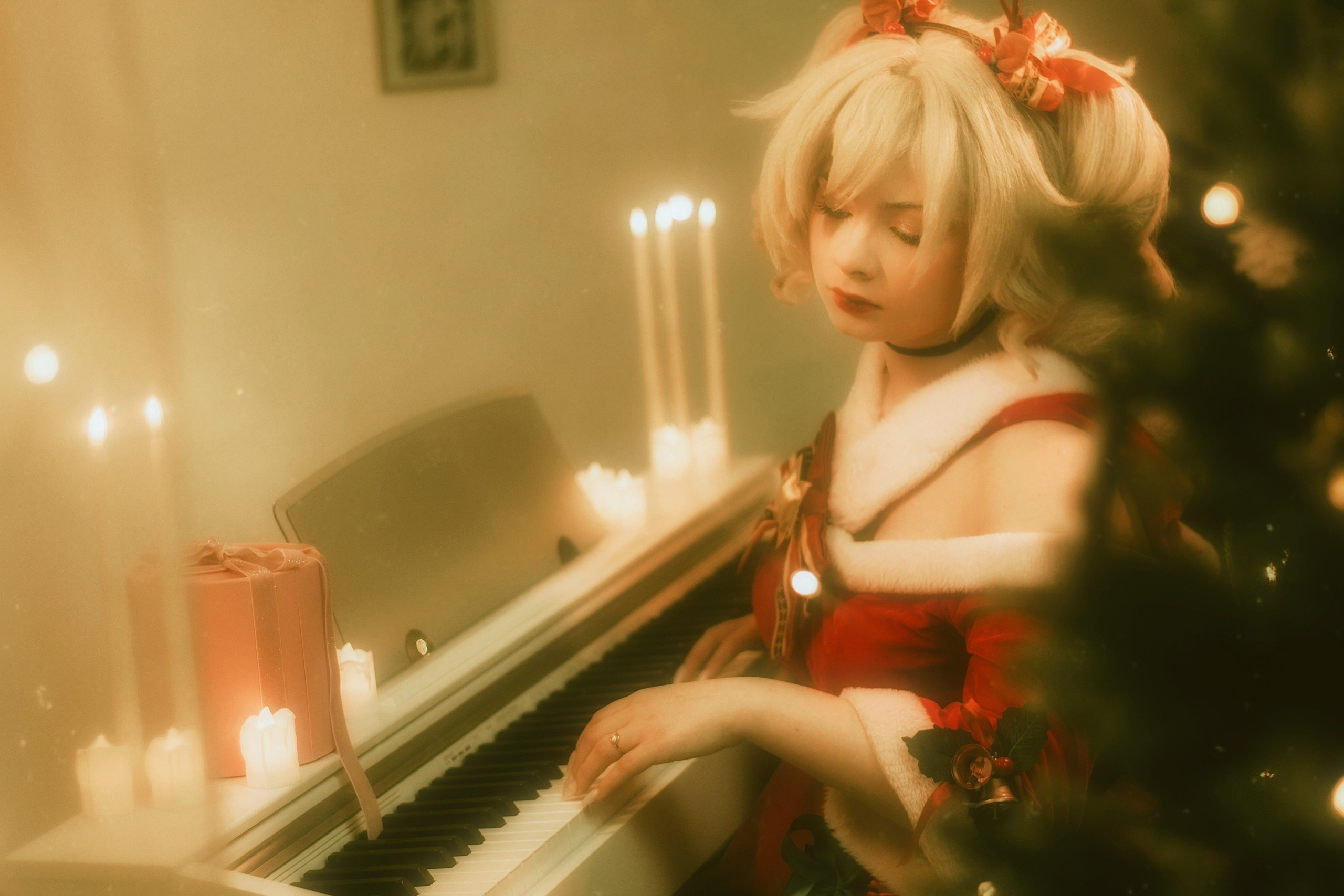 Xmas Barbara (Genshin Impact), Магадан 2024. Фотограф NotSilver