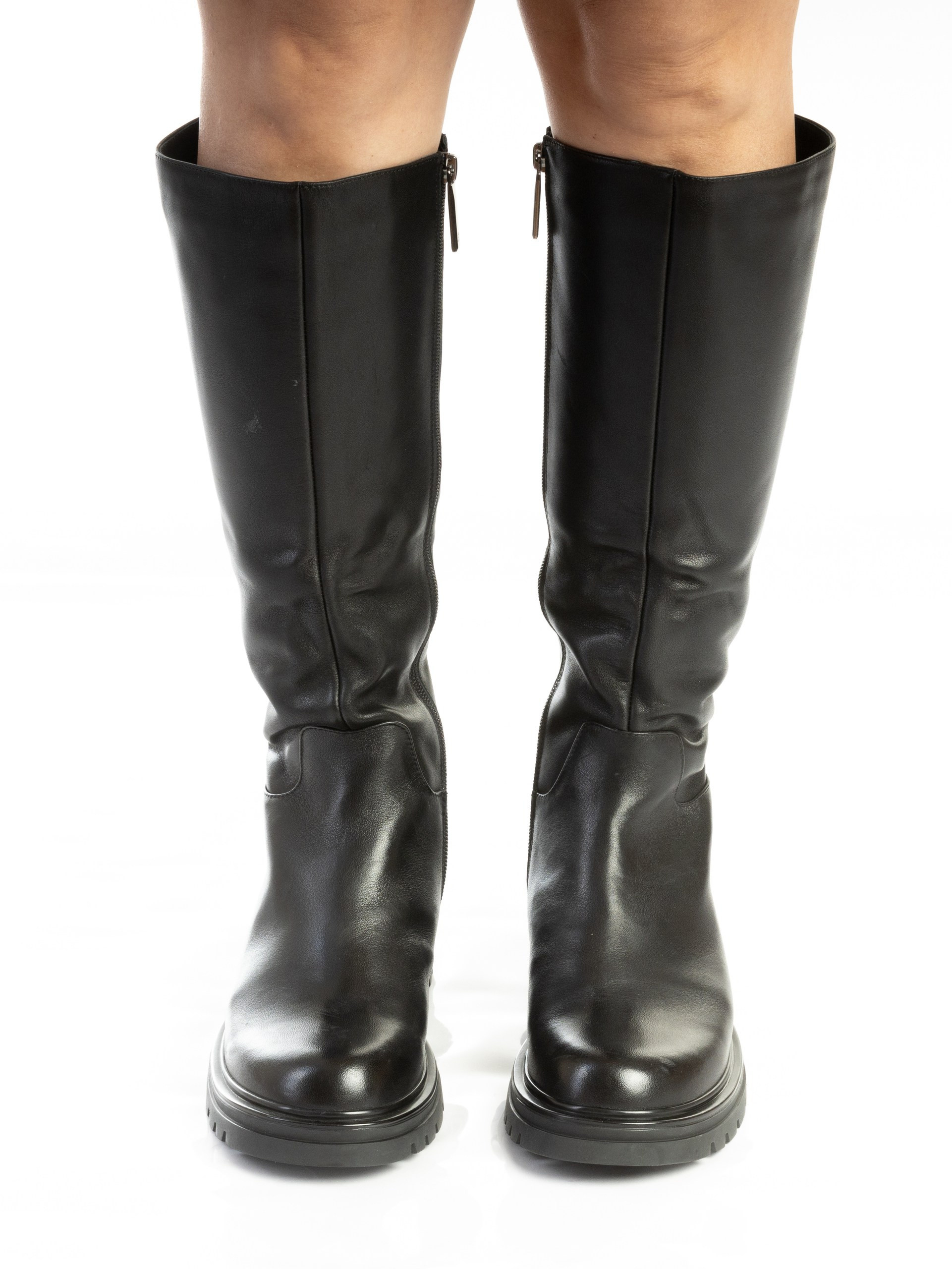 Обувь для размещения на wildberries.ru. Фотограф в Туле Крупский АнДРей. Фотостудия «КАДР71» в Туле