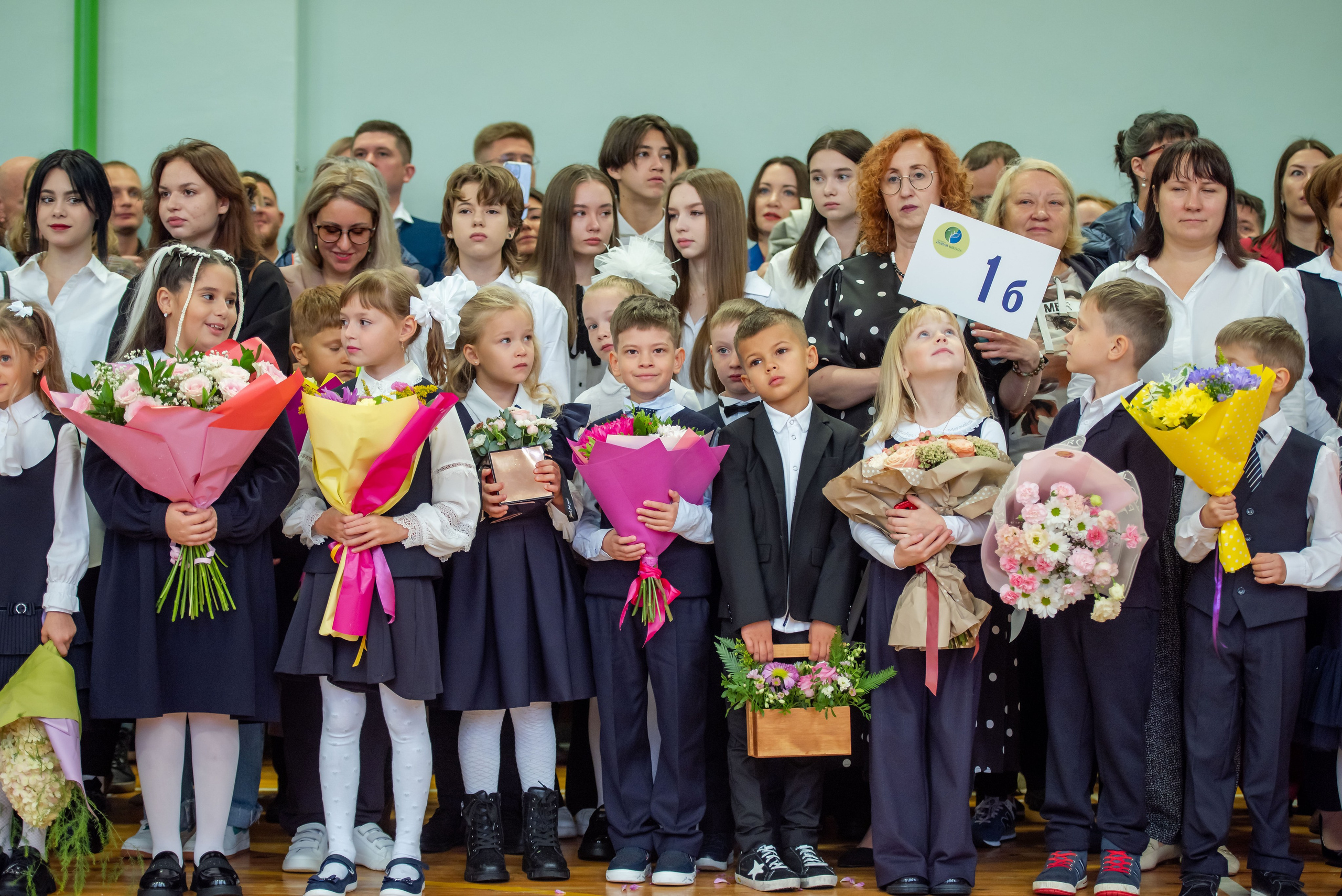 1 сентября «Новая школа». Выпускные альбомы в Севастополе, Крыму и Екатеринбурге