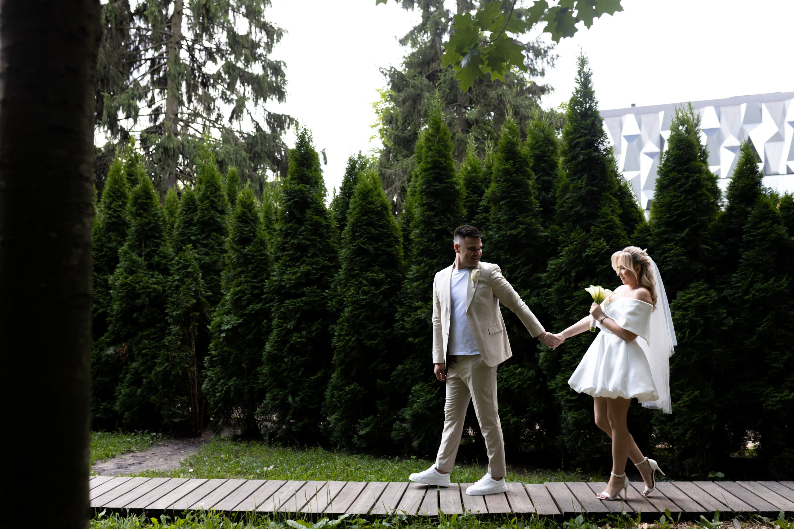 Олеся и Рома, ВДНХ. Свадебный фотограф | Москва