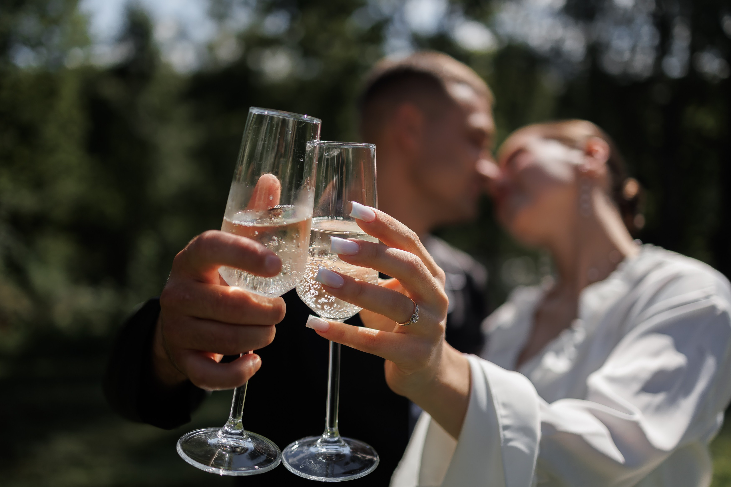 Бокалы крупным планом