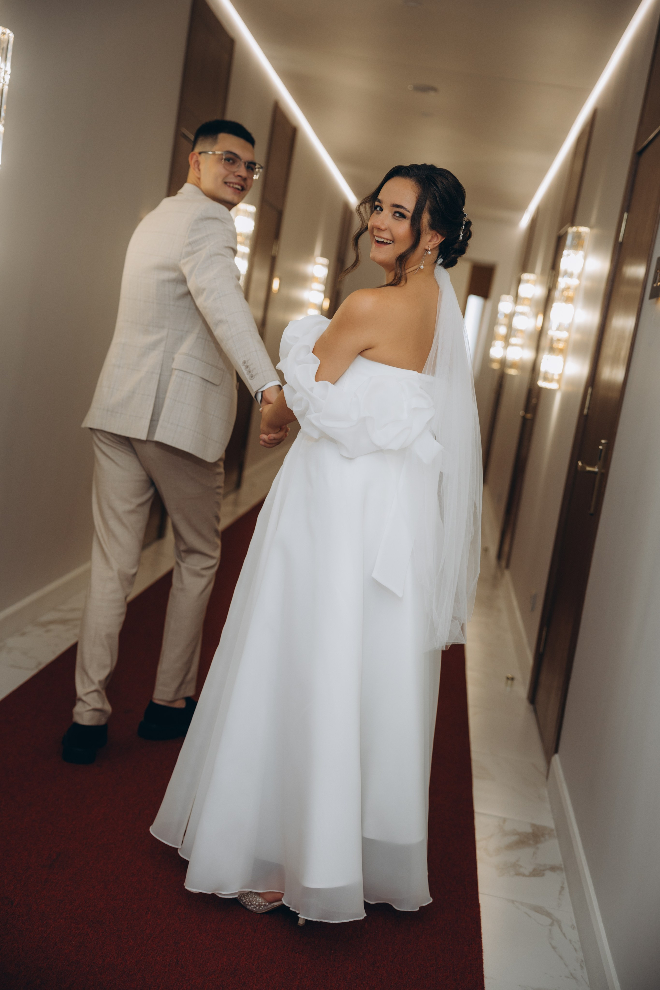 Алексей & Вероника (Утро в отеле Пушкин). Свадебный, семейный фотограф в Иркутске Светлана Макаричева