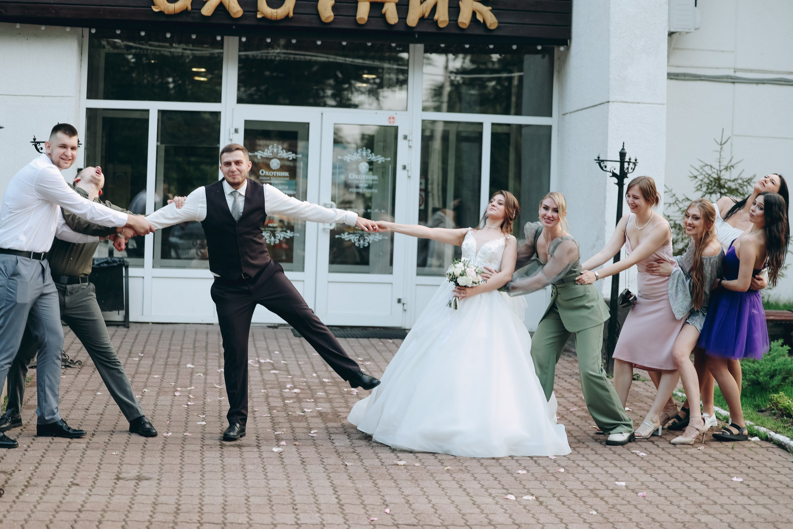 Виктор и Алина. Ведущий на свадьбу в Балашихе, Железнодорожном, Москве Евгения Гундер