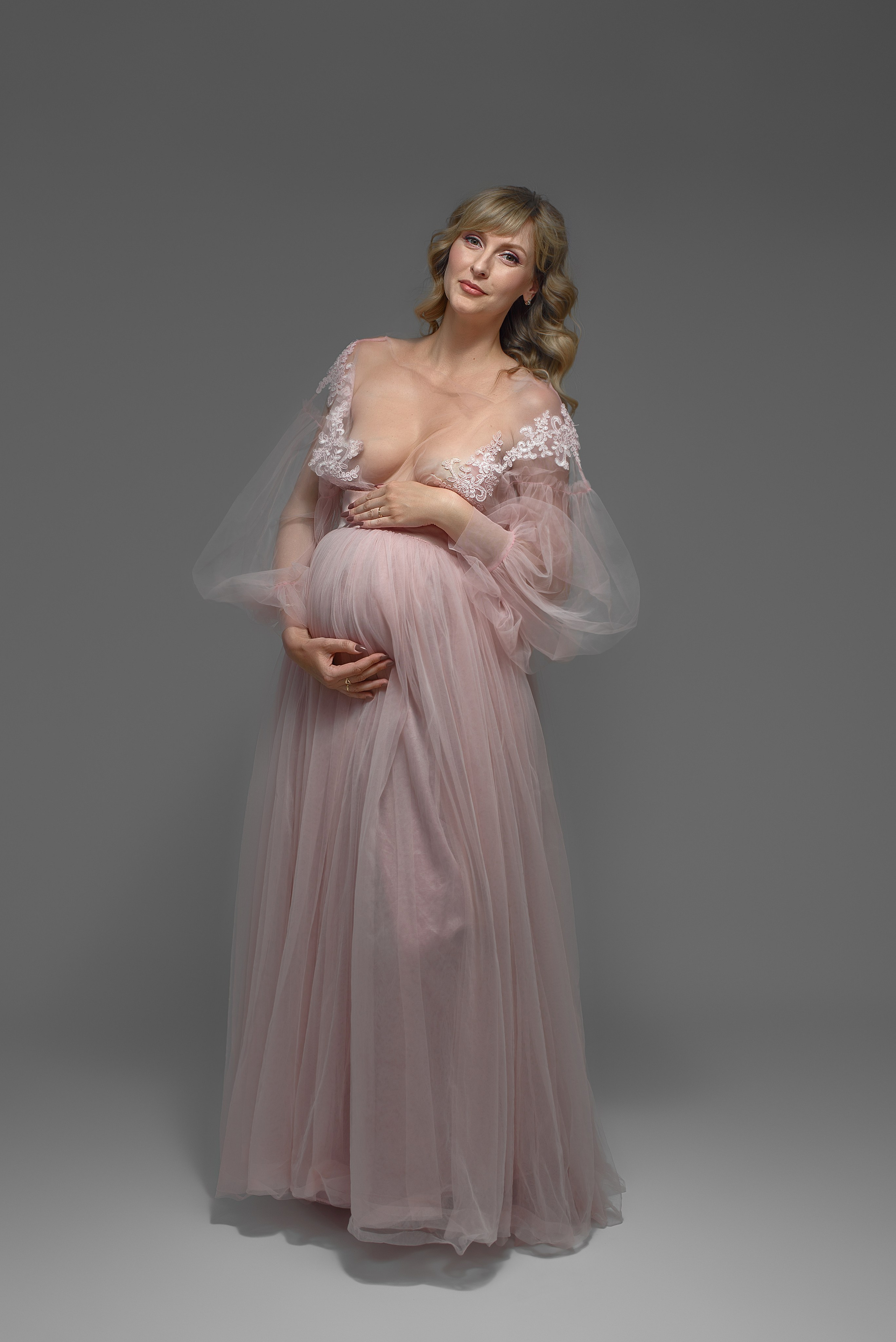 Стильная фотосессия беременности. Фотограф беременности и новорожденных в Рязани