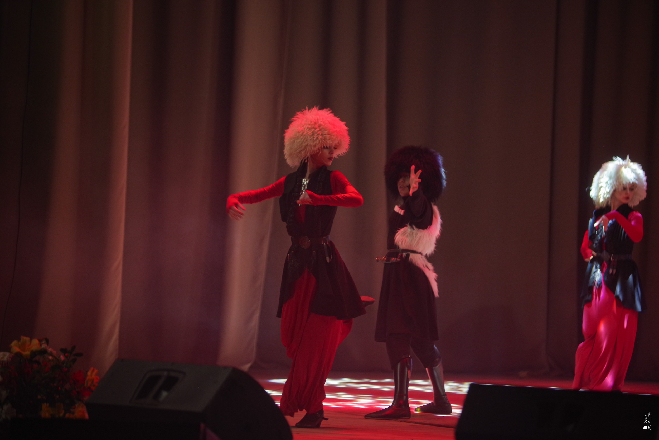 Танцы в Хоби. Портретный фотограф Денис Милютин