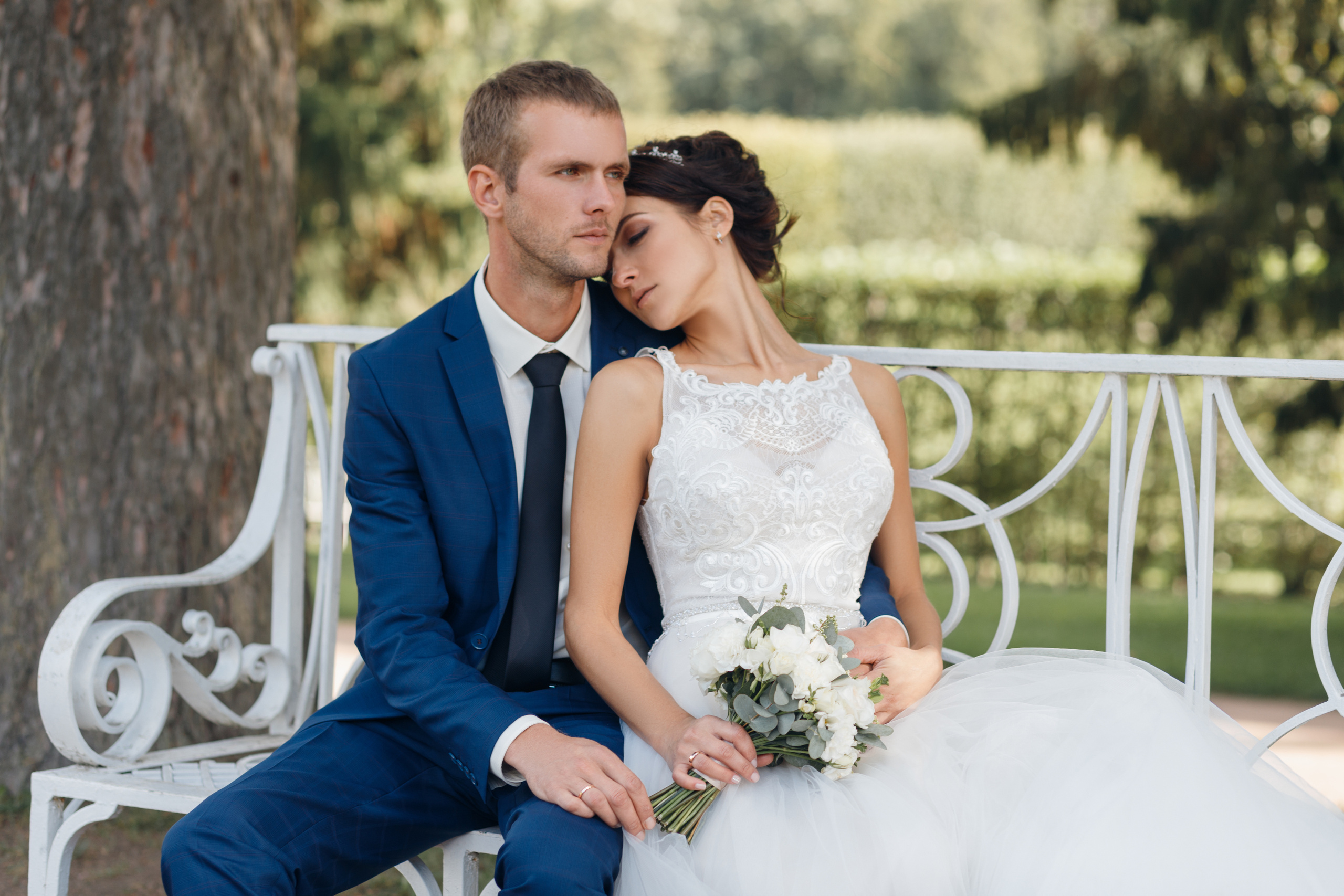 Молодожены