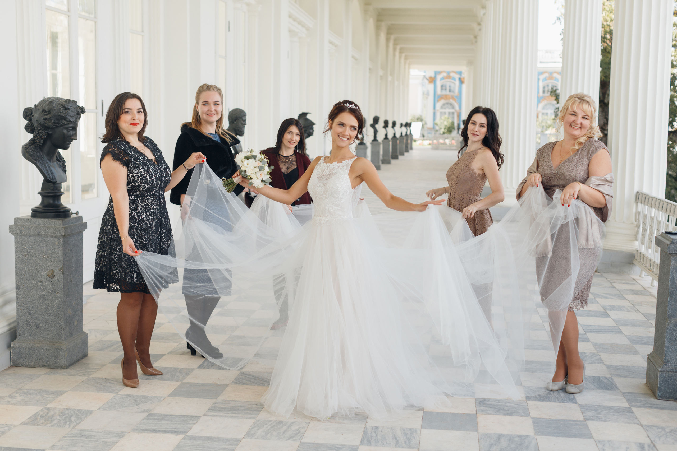 Подружки невесты