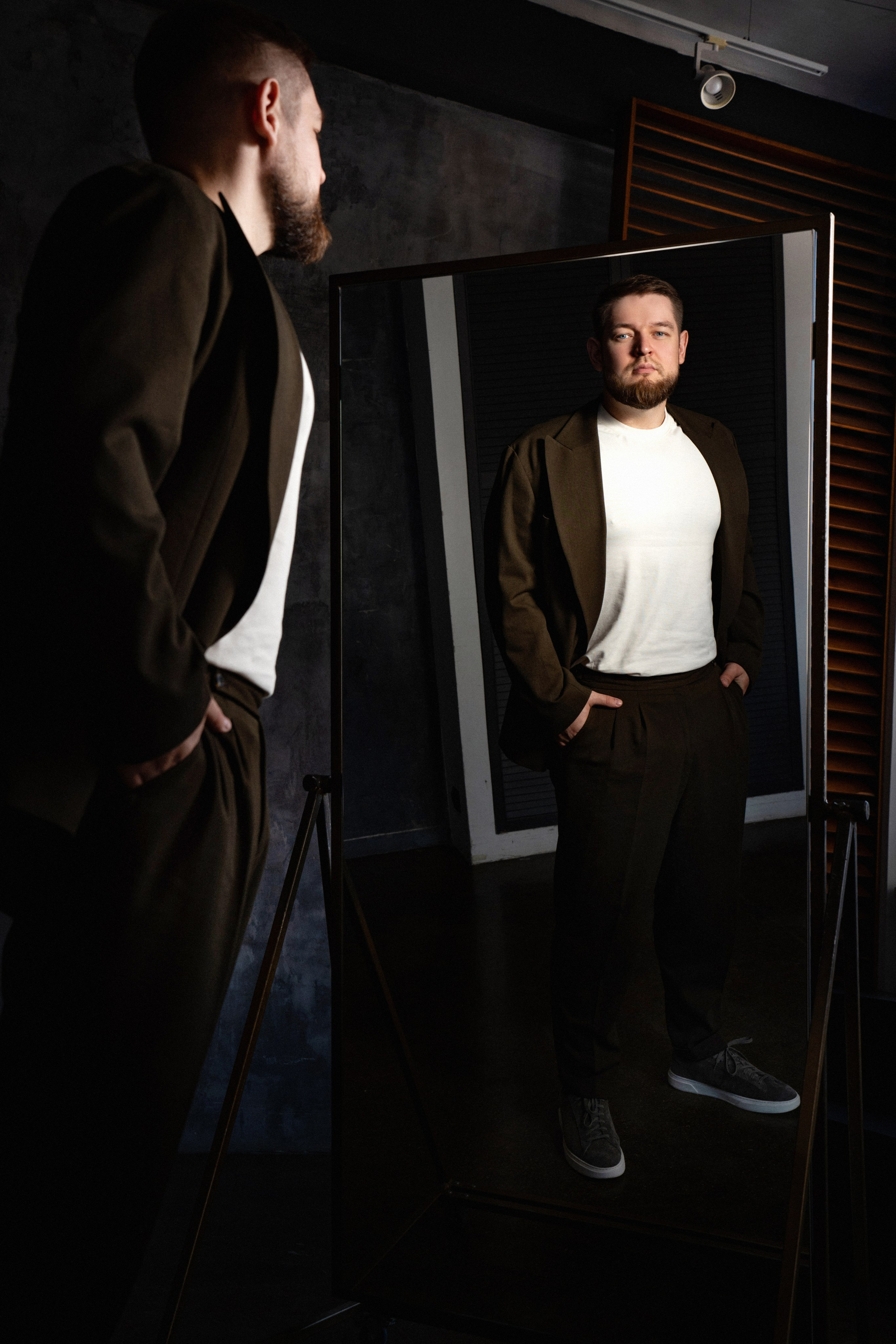 Деловые Портреты женщин и мужчин. Студийный и Рекламный Фотограф в Екатеринбурге Сергей Минин