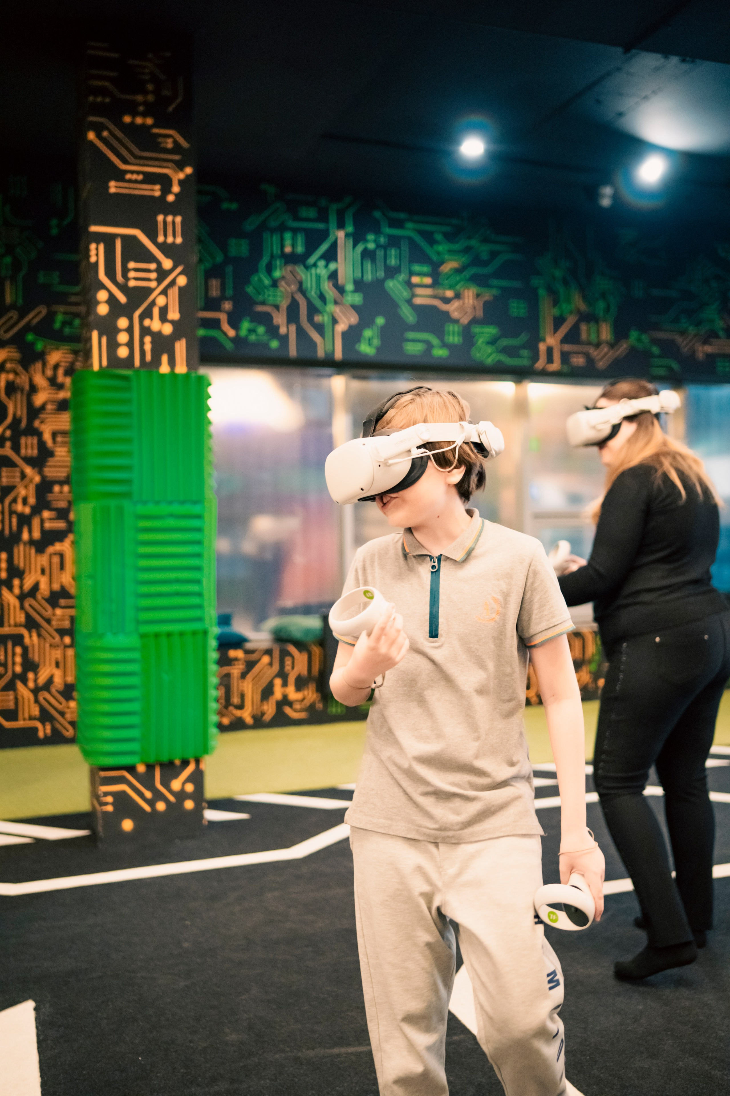 VR April-May. Felixtones