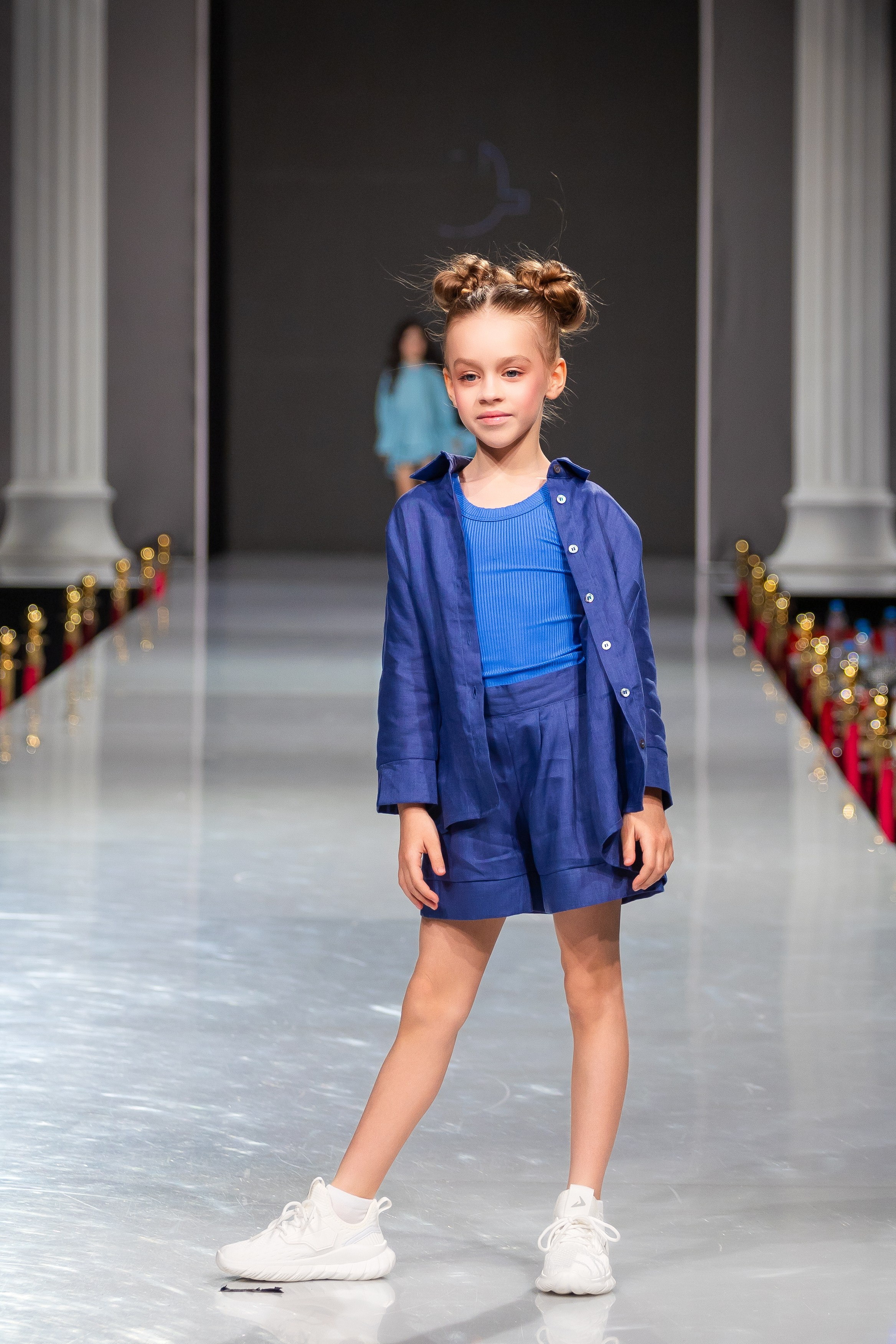 Estet Fashion Week. Photomantis