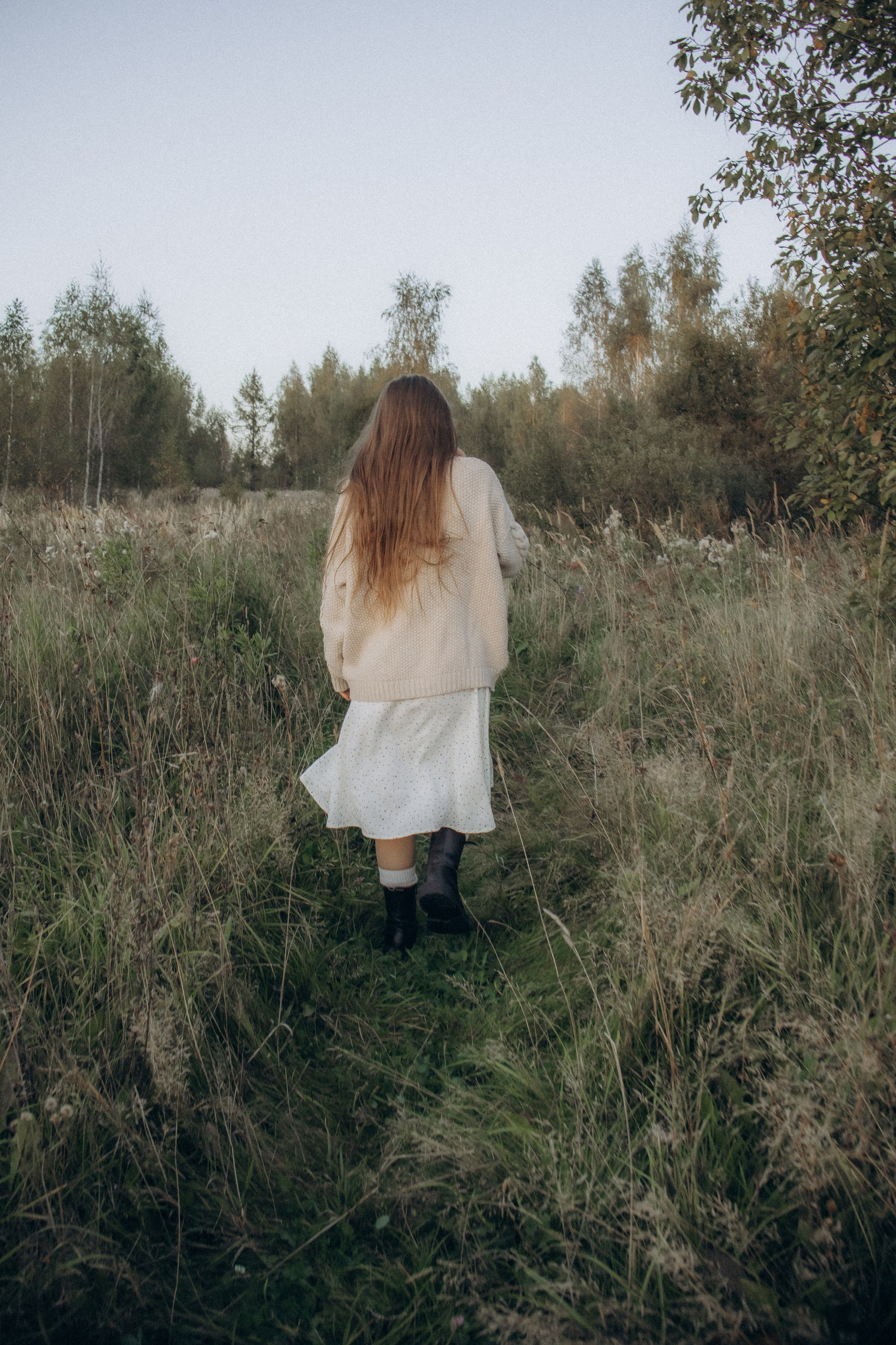 Юля. Осенняя фотосессия в поле. Юлия Левада Семейный и женский фотограф