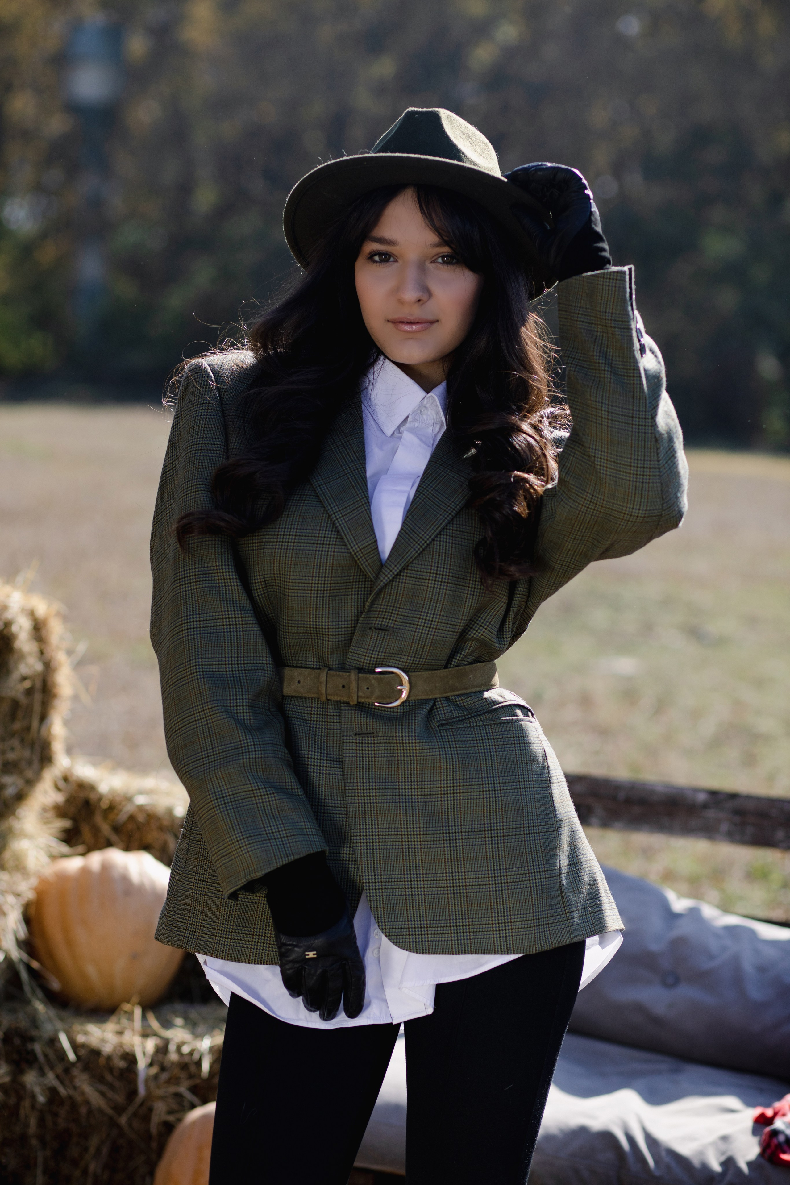 People & Horses [2023]. Anastasia Leonowa