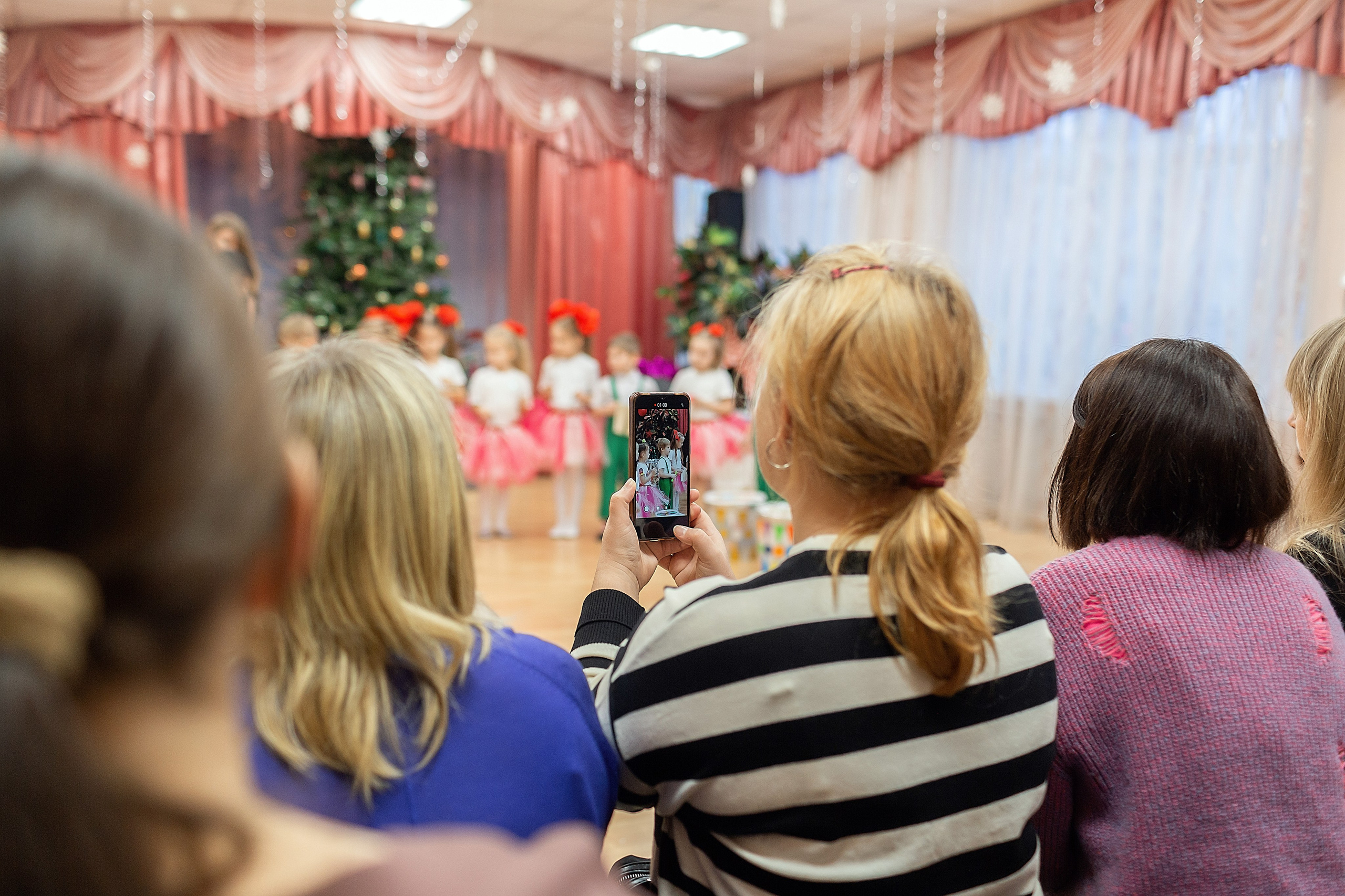 Утренник_"Карамельная фабрика» 2024. Семейный фотограф в Санкт-Петербурге