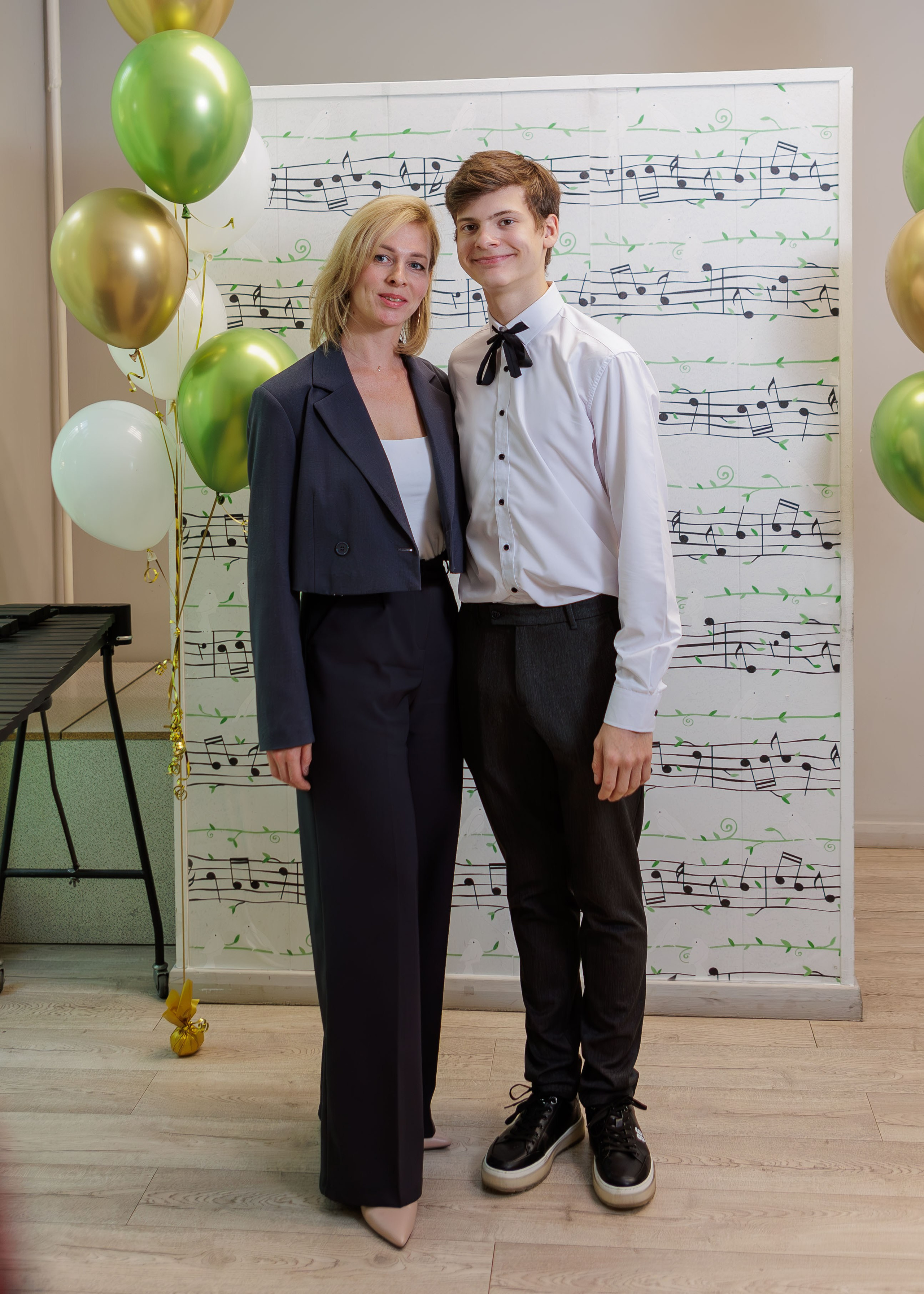 Вручение дипломов в Детской музыкальной школе имени Н. П. Будашкина. Выпускные альбомы и школьный фотограф в Подольске, Троицке, Щербинке, Москве и Московской области