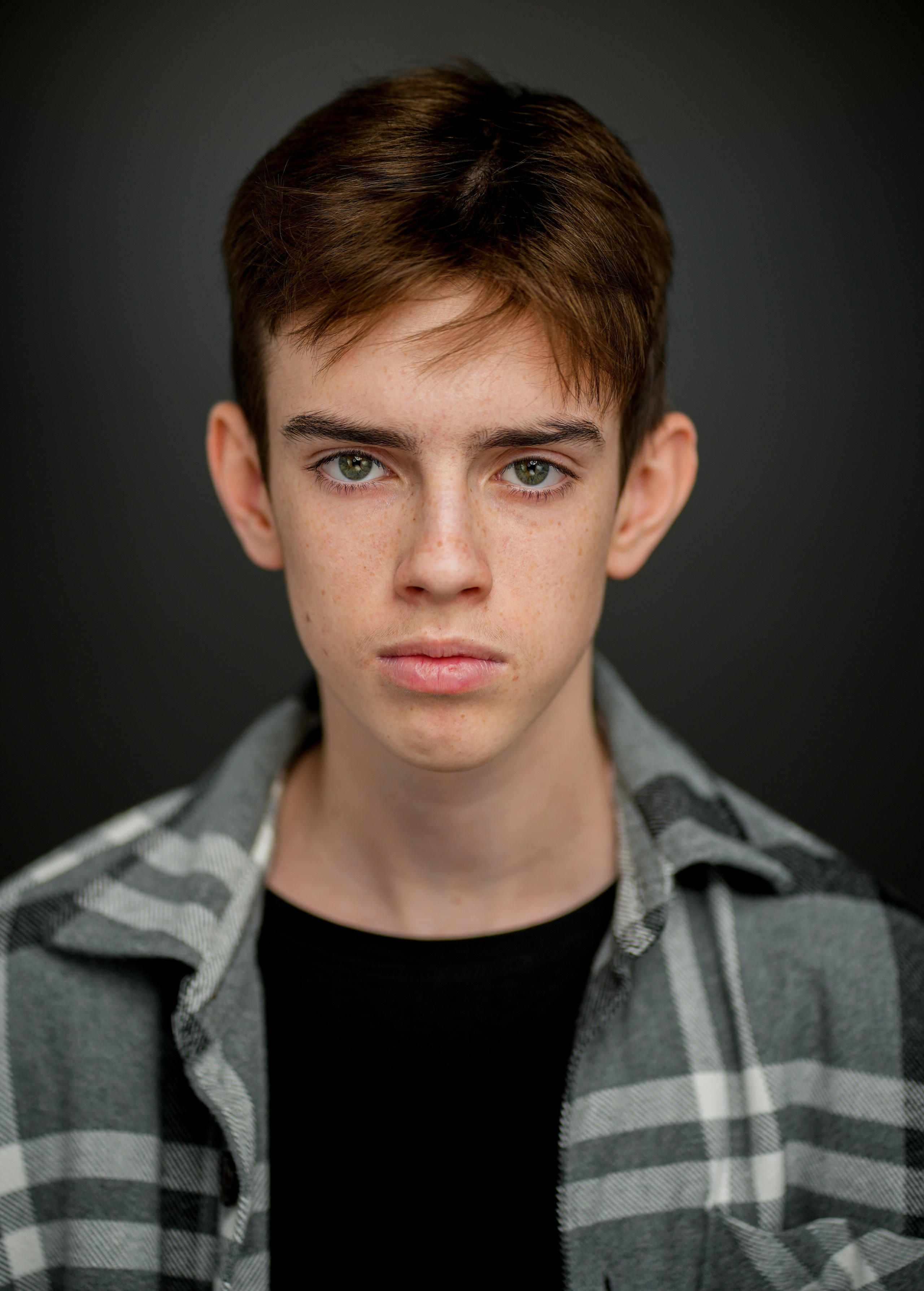 Актер Артемий Кисель. Портретная съемка в Москве, студийный фотограф Игорь Фомин