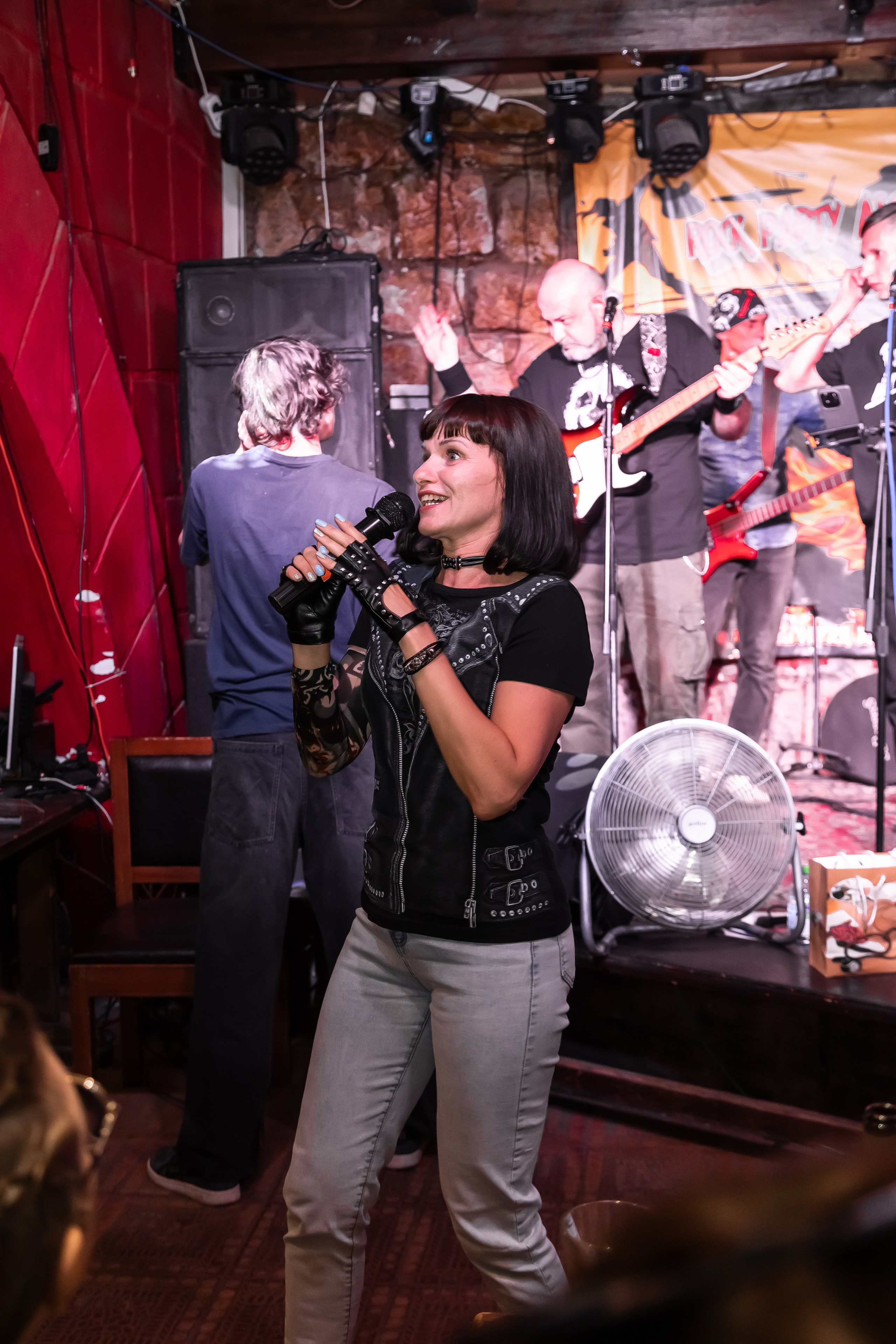 День Рождения Алексея в баре «Белая Лошадь». Фотограф в Волгограде Норченко Светлана