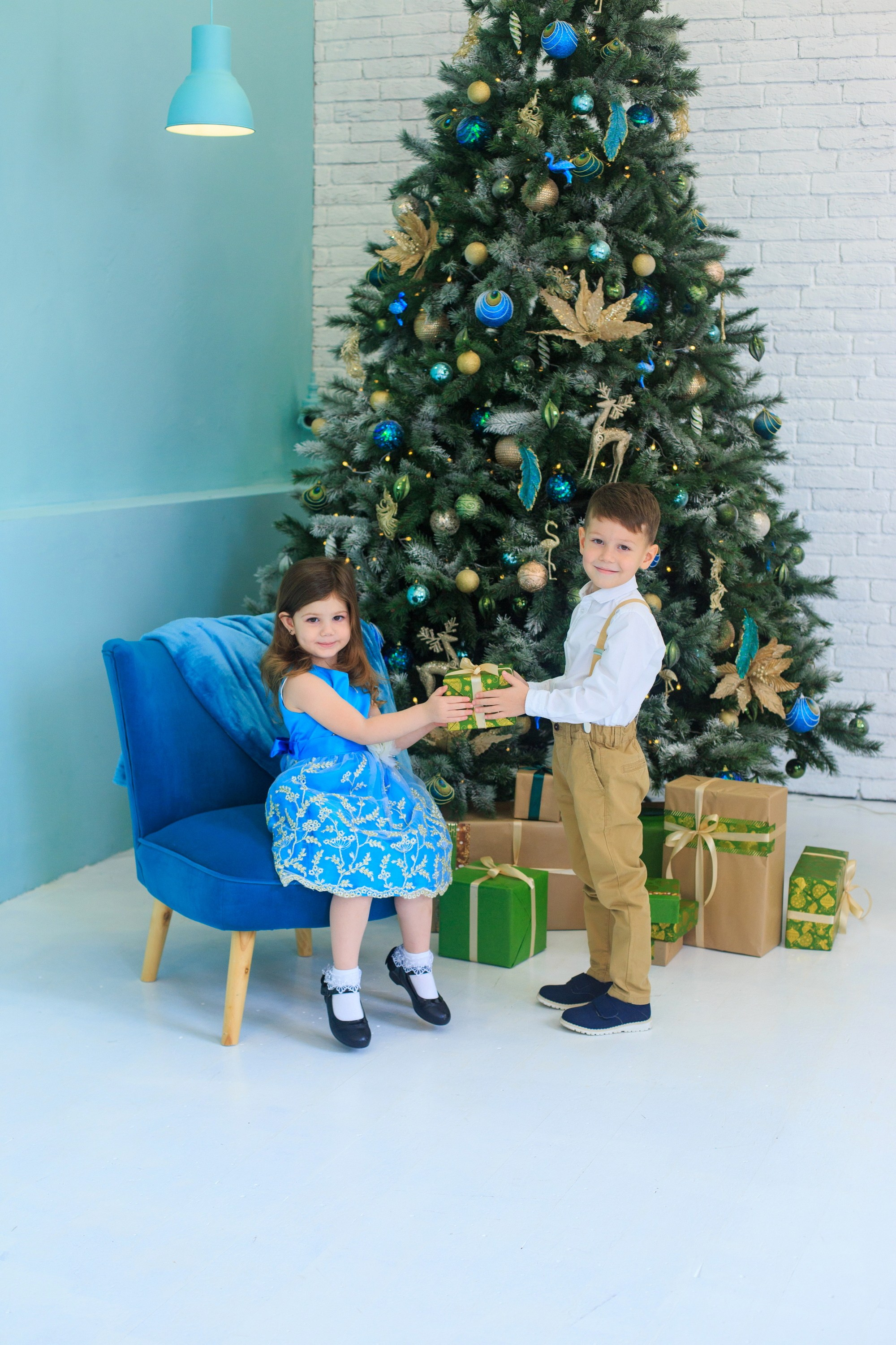 Новогодние фотосессии в Иркутске. Фотограф видеограф Иркутск фото видео студия Алексея Марамзина