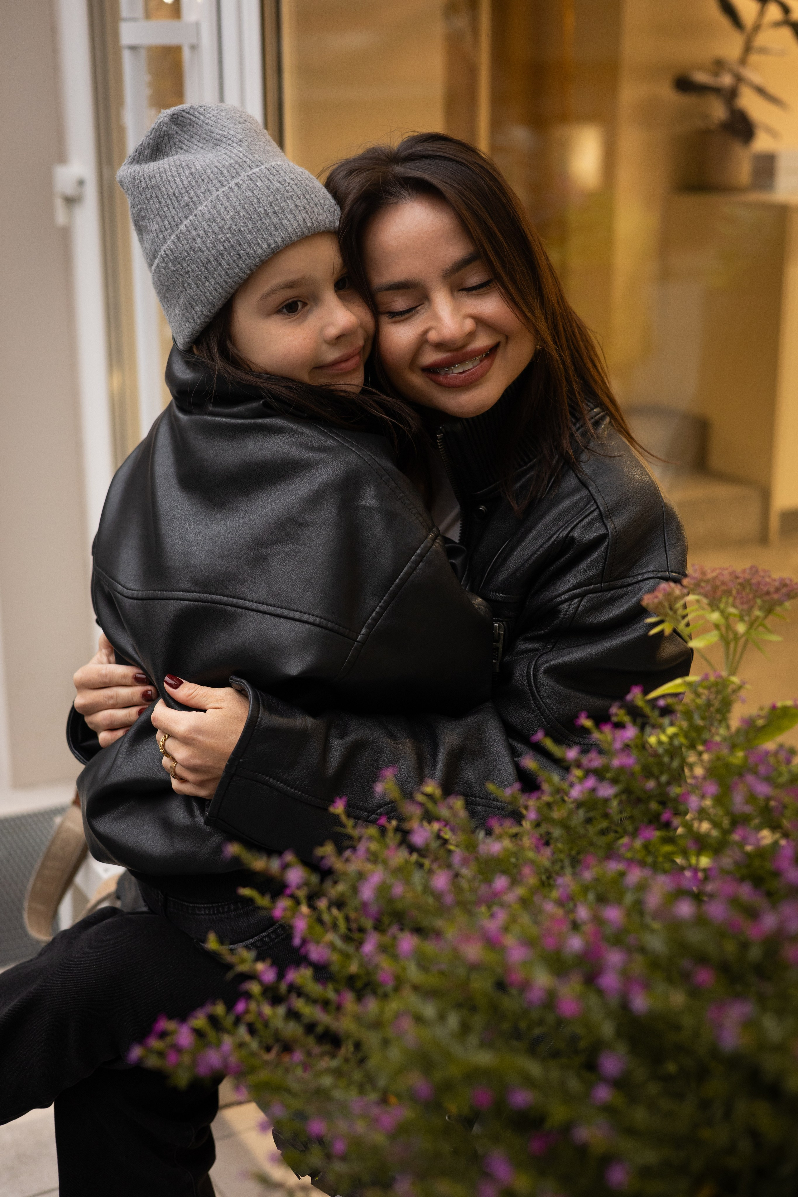 Вера с мамой. Портретный, свадебный, репортажный фотограф во Владивостоке Юлиана Джули Фокс