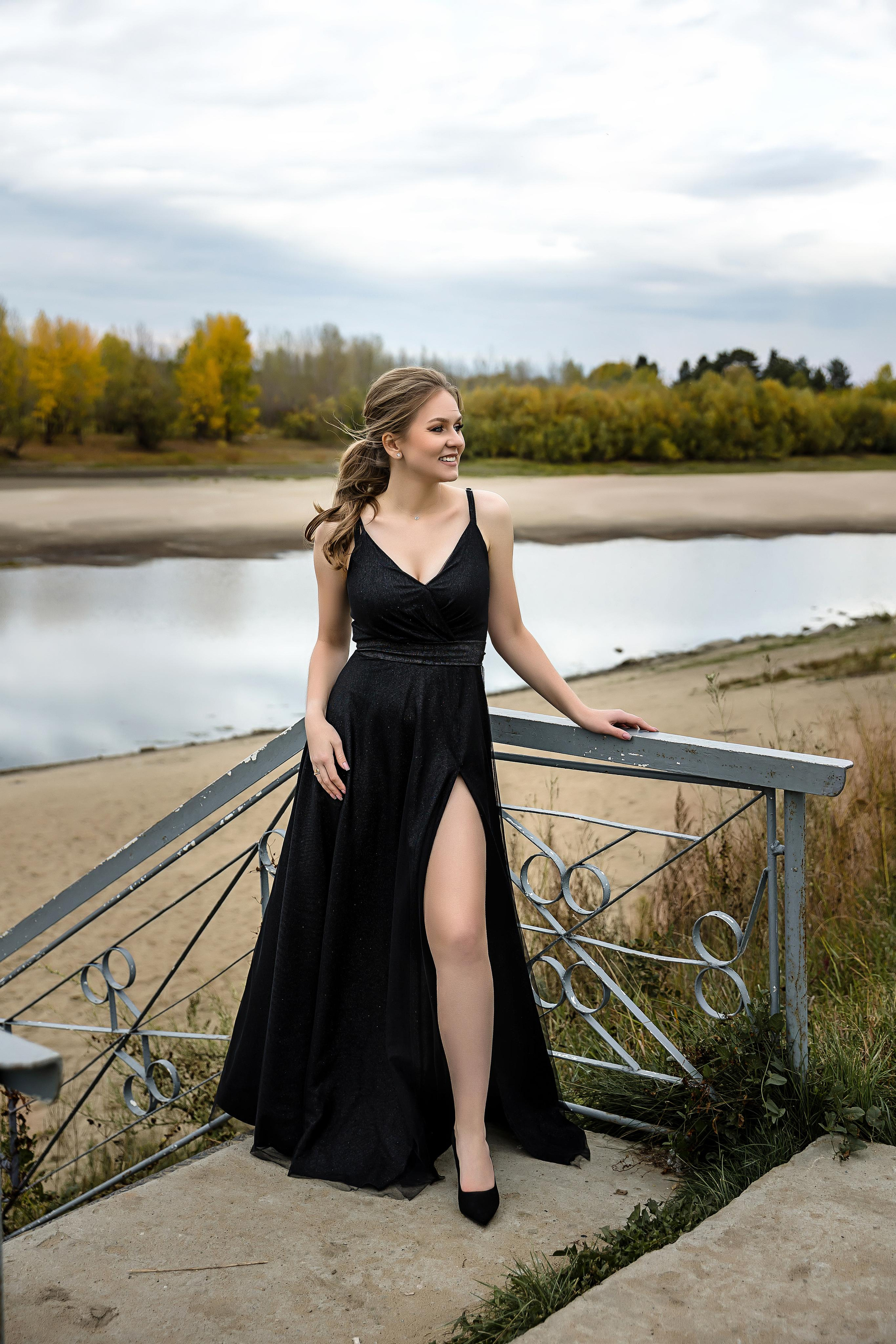 В черном (1 час прогулки). Свадебный и семейный фотограф в Новосибирске Юлия Герасимчук