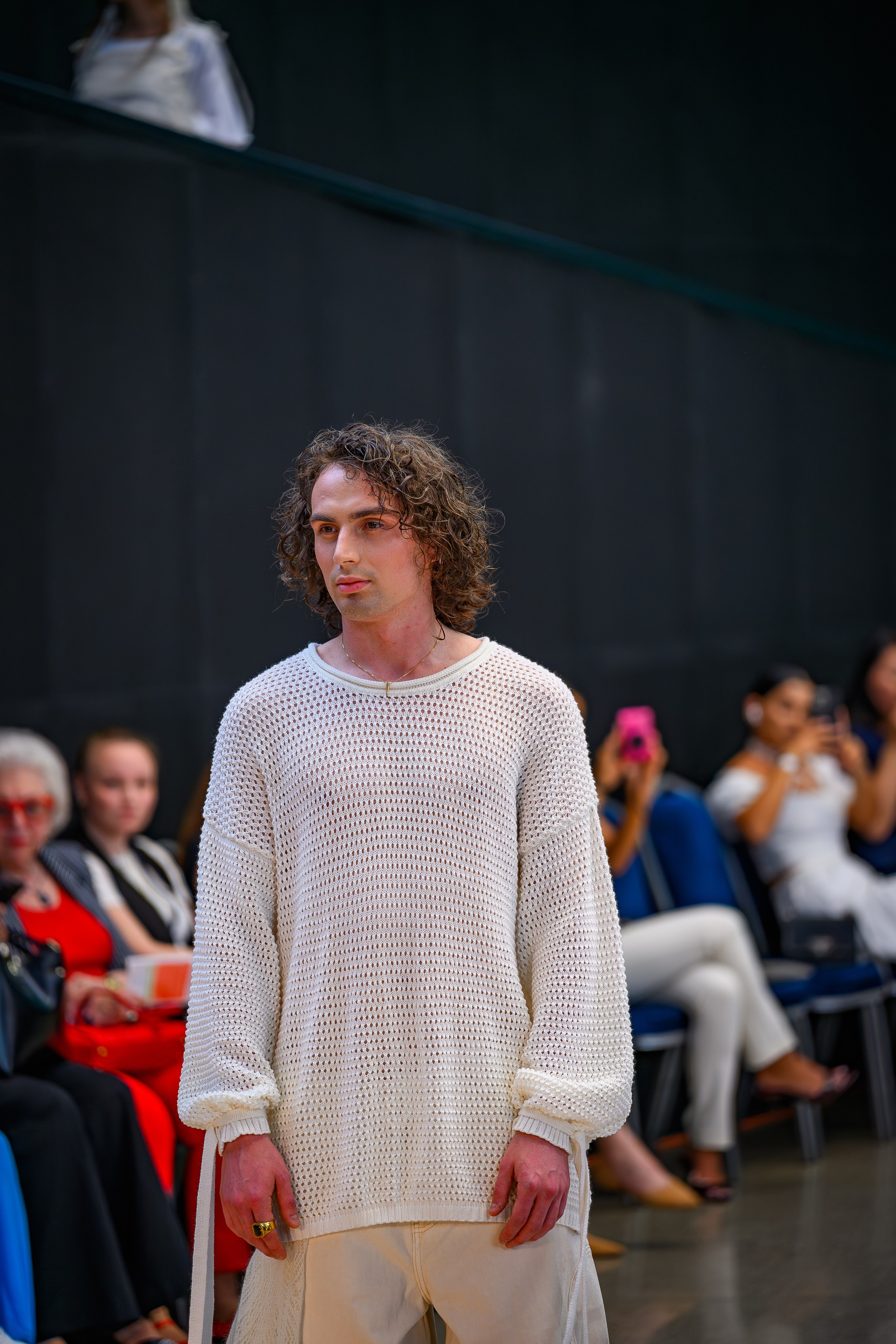 Репортажная фотосъемка Дефиле / Показ мод в Москве. Интерьерный & Репортажный фотограф Озеров Денис, г. Москва