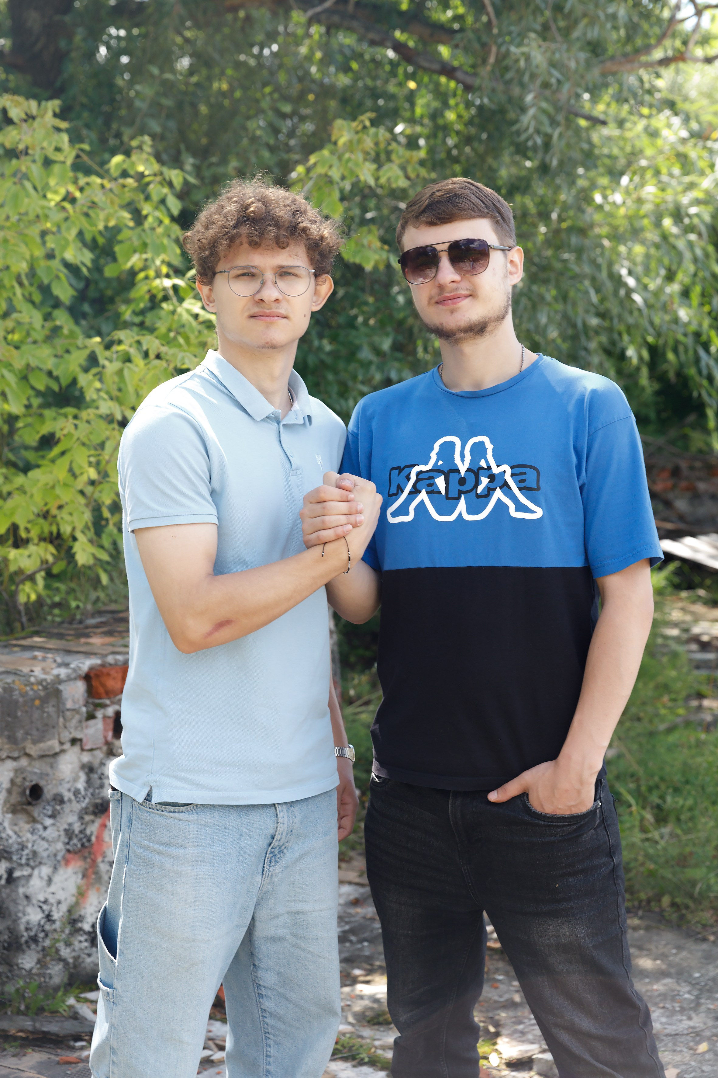 Семейная фотосессия в парке. Фотограф Анна Телекаева, выпускные альбомы, семейные и репортажные съемки в Омске