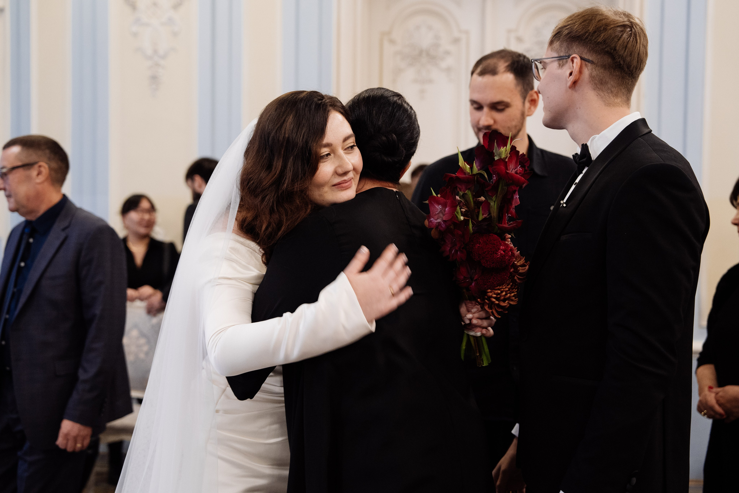 Современная свадьба во дворце. Свадебный фотограф организатор в Санкт-Петербурге Ассоль Опарина