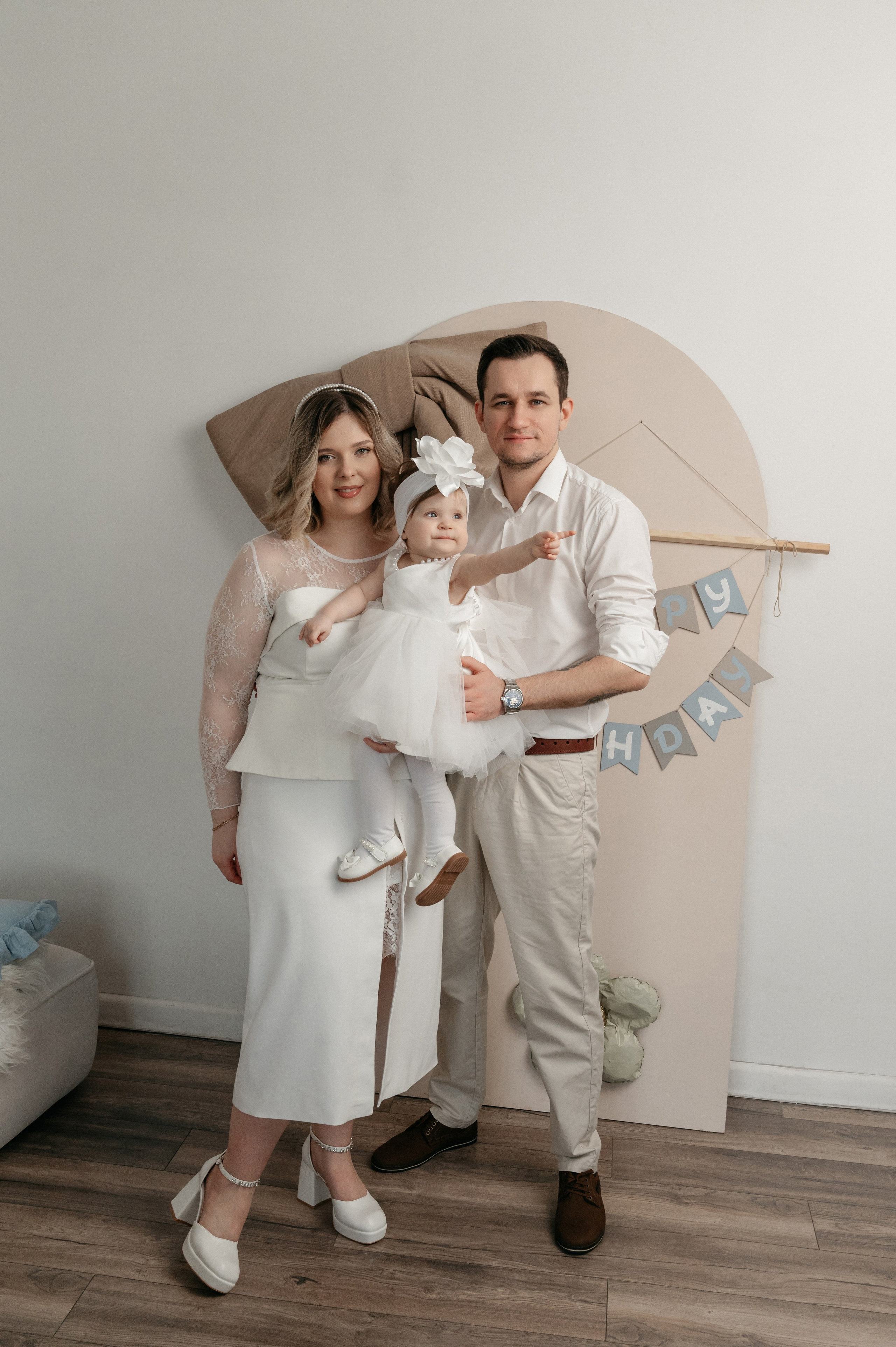 Годовасие малышки Киры в студии. Свадебный фотограф Мария Строгонова