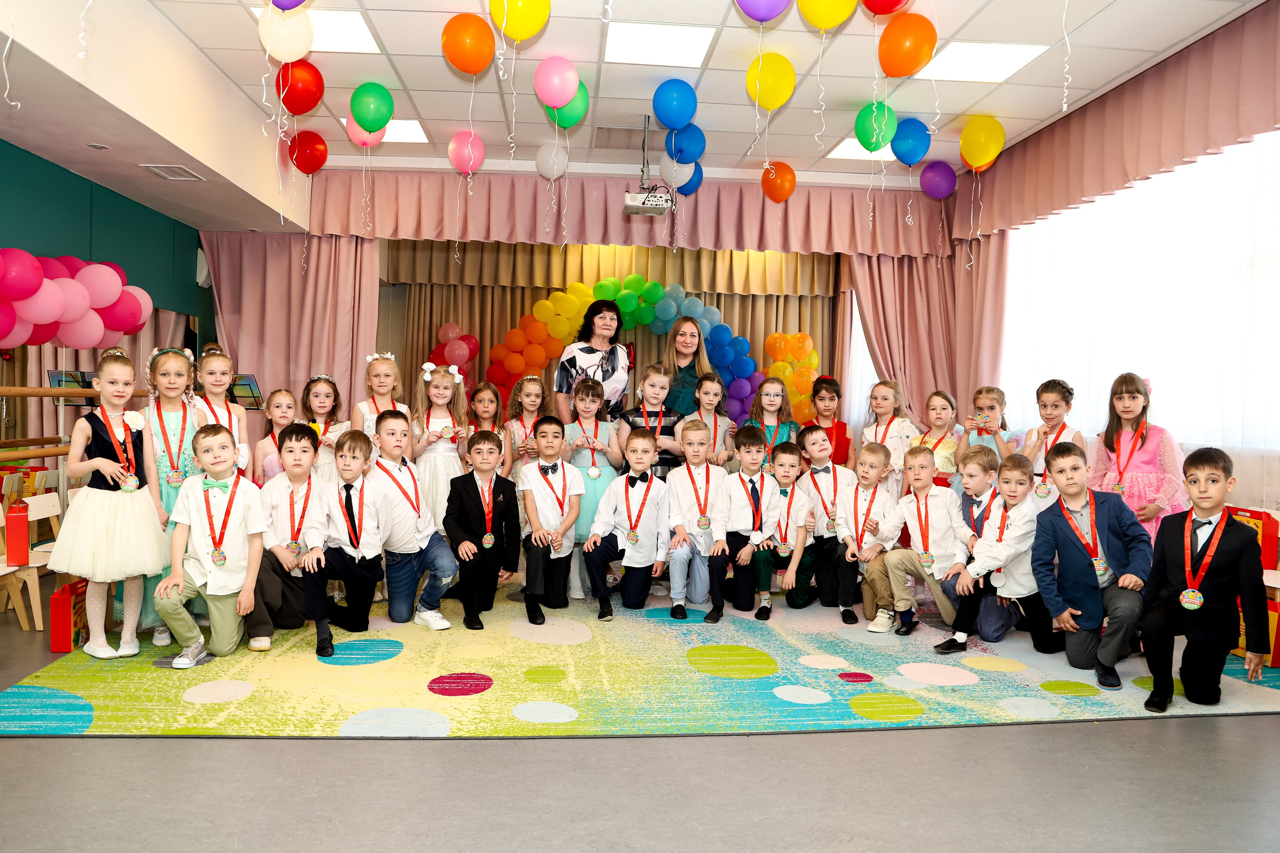 Съёмки праздников и выпускных в детских садиках и школах. Семейный и детский фотограф Эльвира Билибина