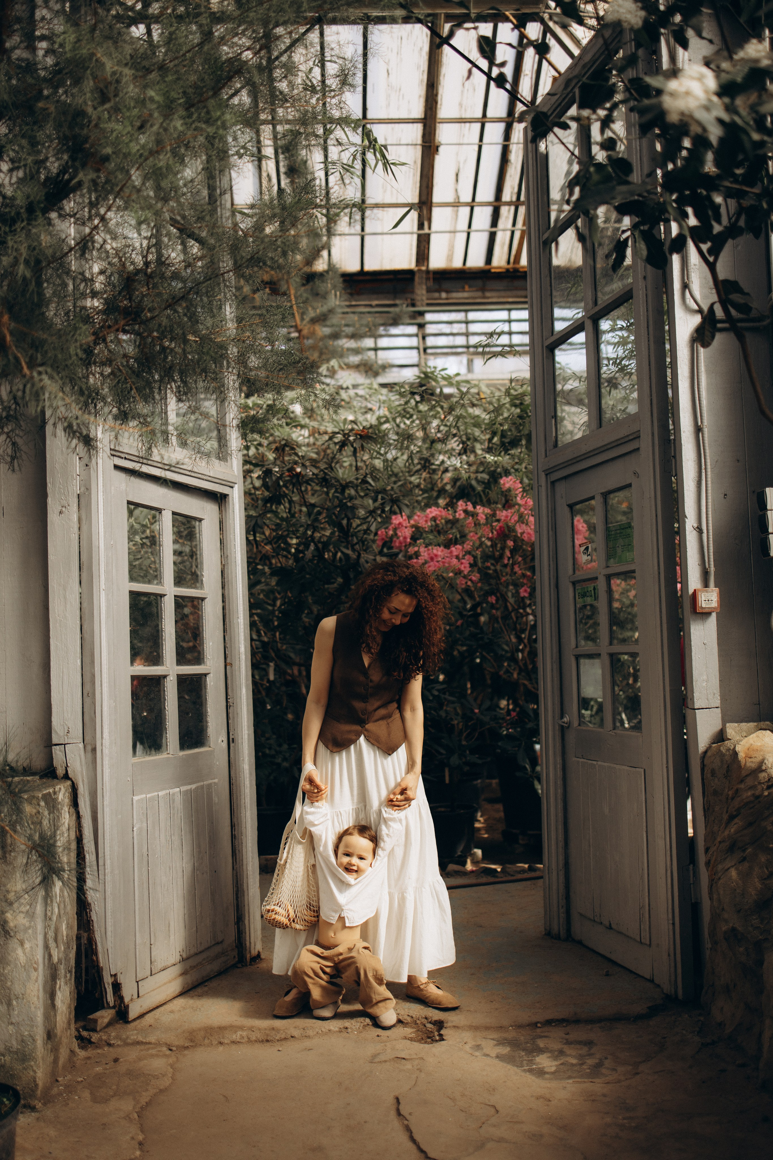 Прогулка по оранжерее. Семейный фотограф в Москве Ксения Аганина