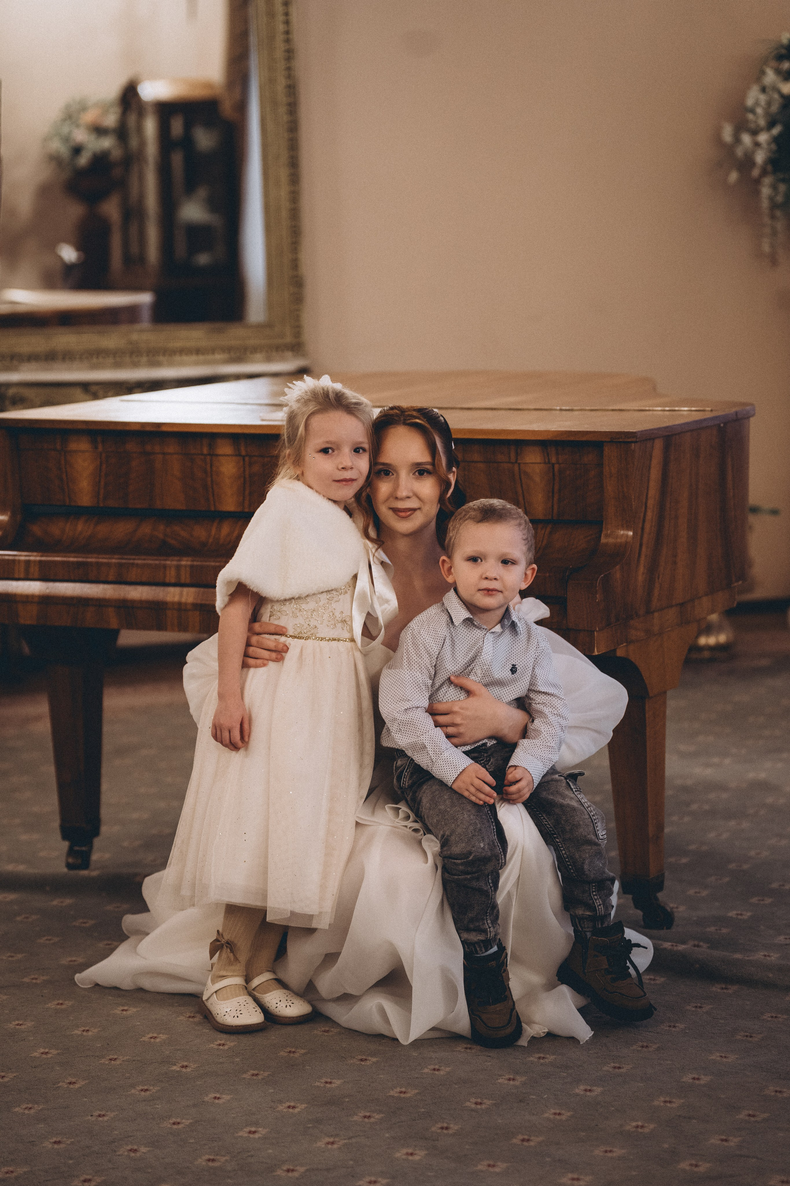 СВАДЕБНАЯ СЬЕМКА ВО ВТОРОМ ДВОРЦЕ С ГОСТЯМИ И ПРОГУЛКА В ТАВРИЧЕСКОМ САДУ. Профессиональный фотограф, Санкт-Петербург — Виктория Богомолова