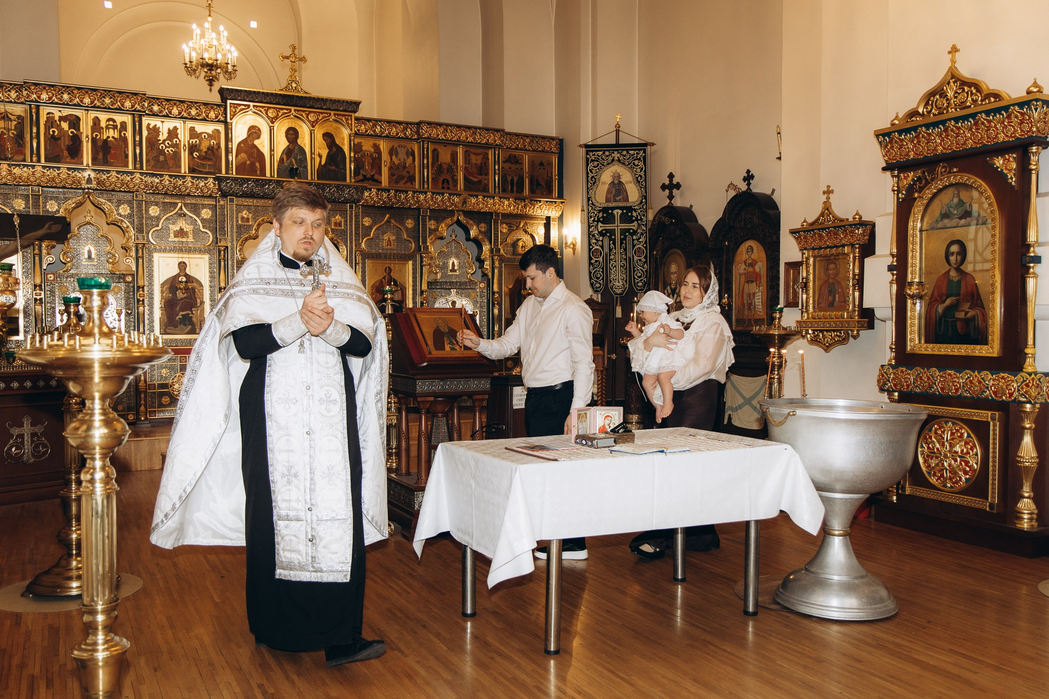 Крещение Миры. Свято-Екатерининский Кафедральный собор. Свадебный и семейный фотограф в Краснодаре Диана Смирнова