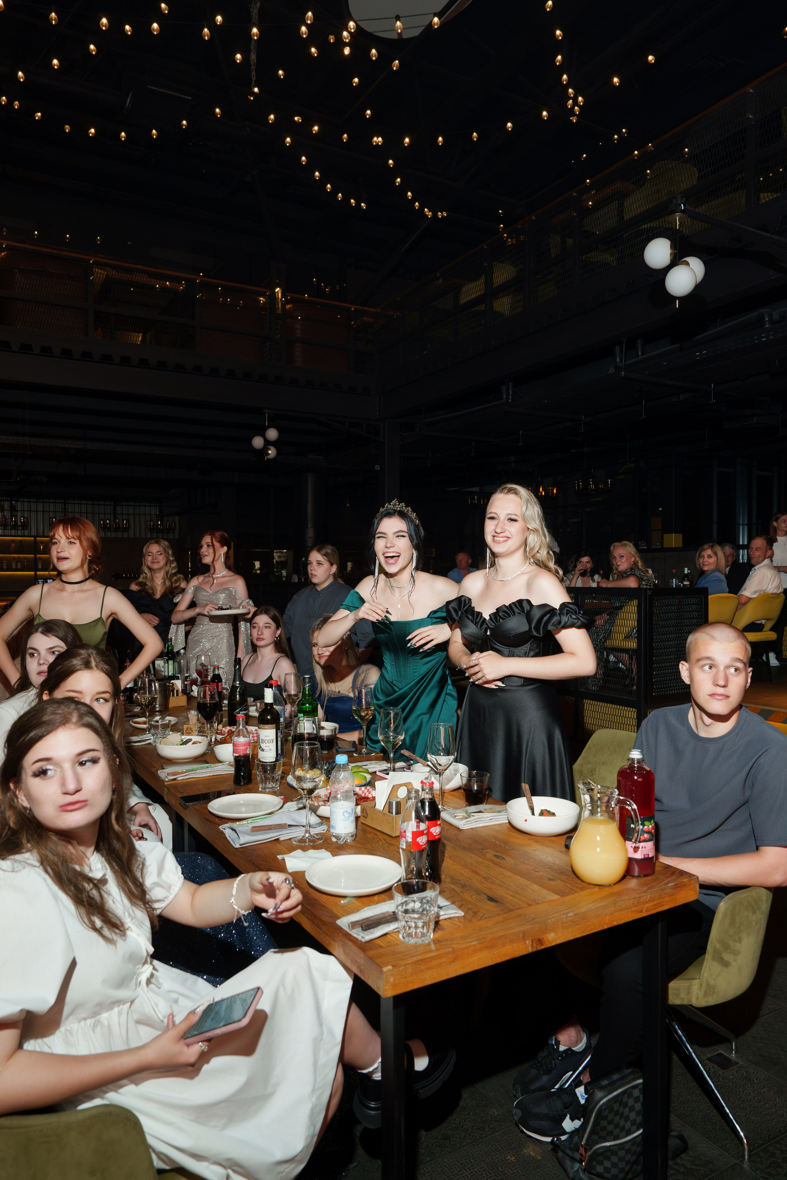 Выпускной лицея 27 (вечеринка). Свадебный и репортажный фотограф Элина Козырьянова