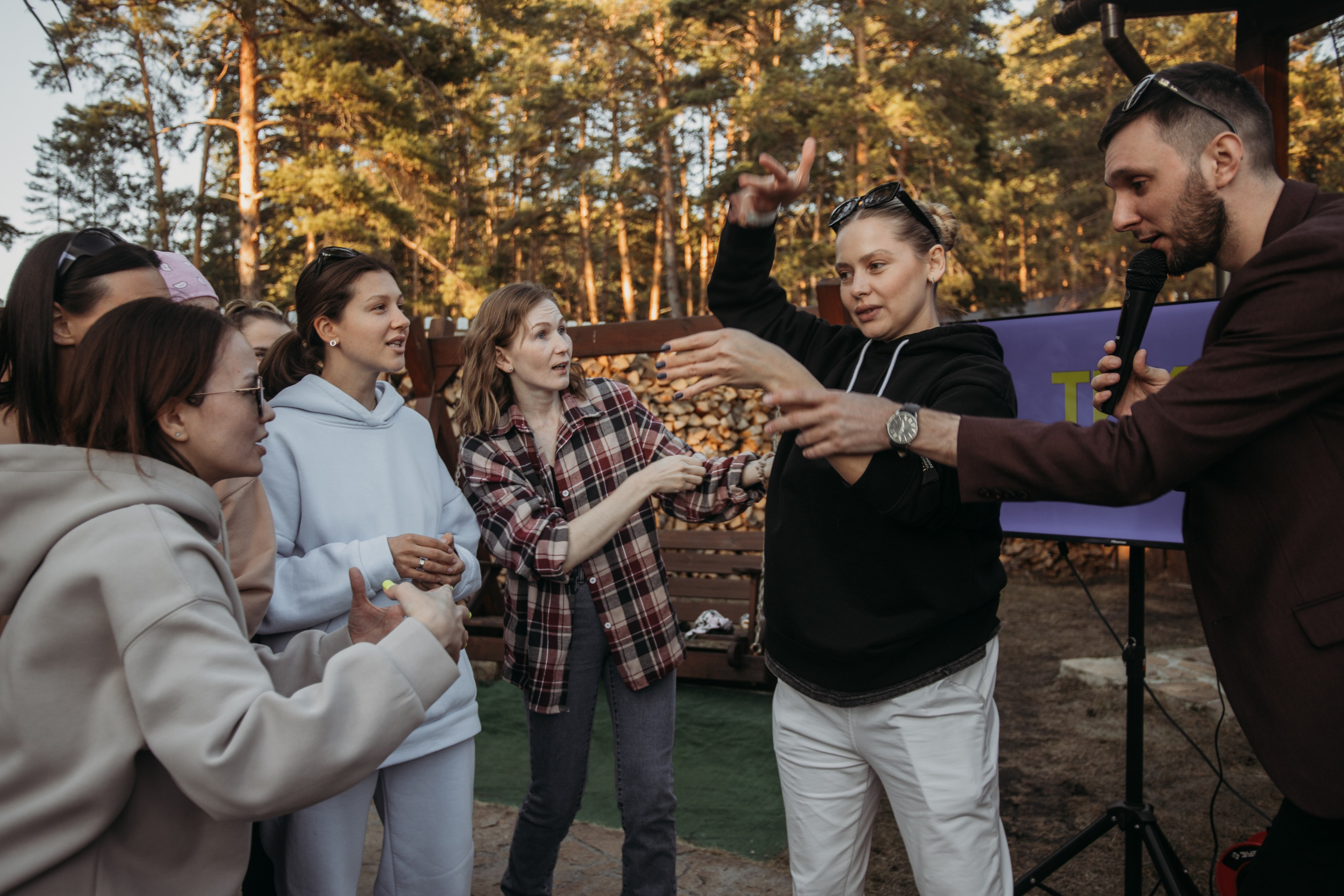 Корпоратив Muza_Arts. Венера Гайн. Репортажный фотограф  Тюмень. Обучение фотографии с 0