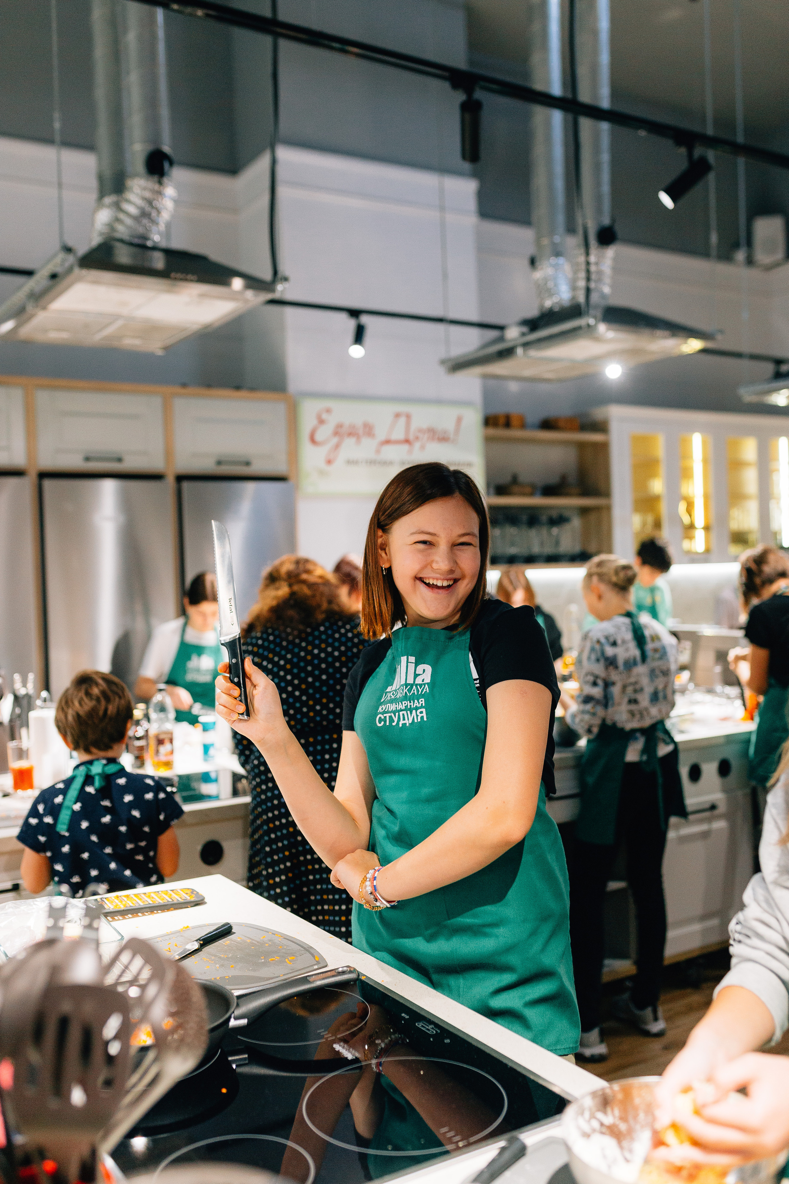 Мастер класс кулинарной студии Юлии Высоцкой. Свадебный фотограф в Москве Арчылан Николаев