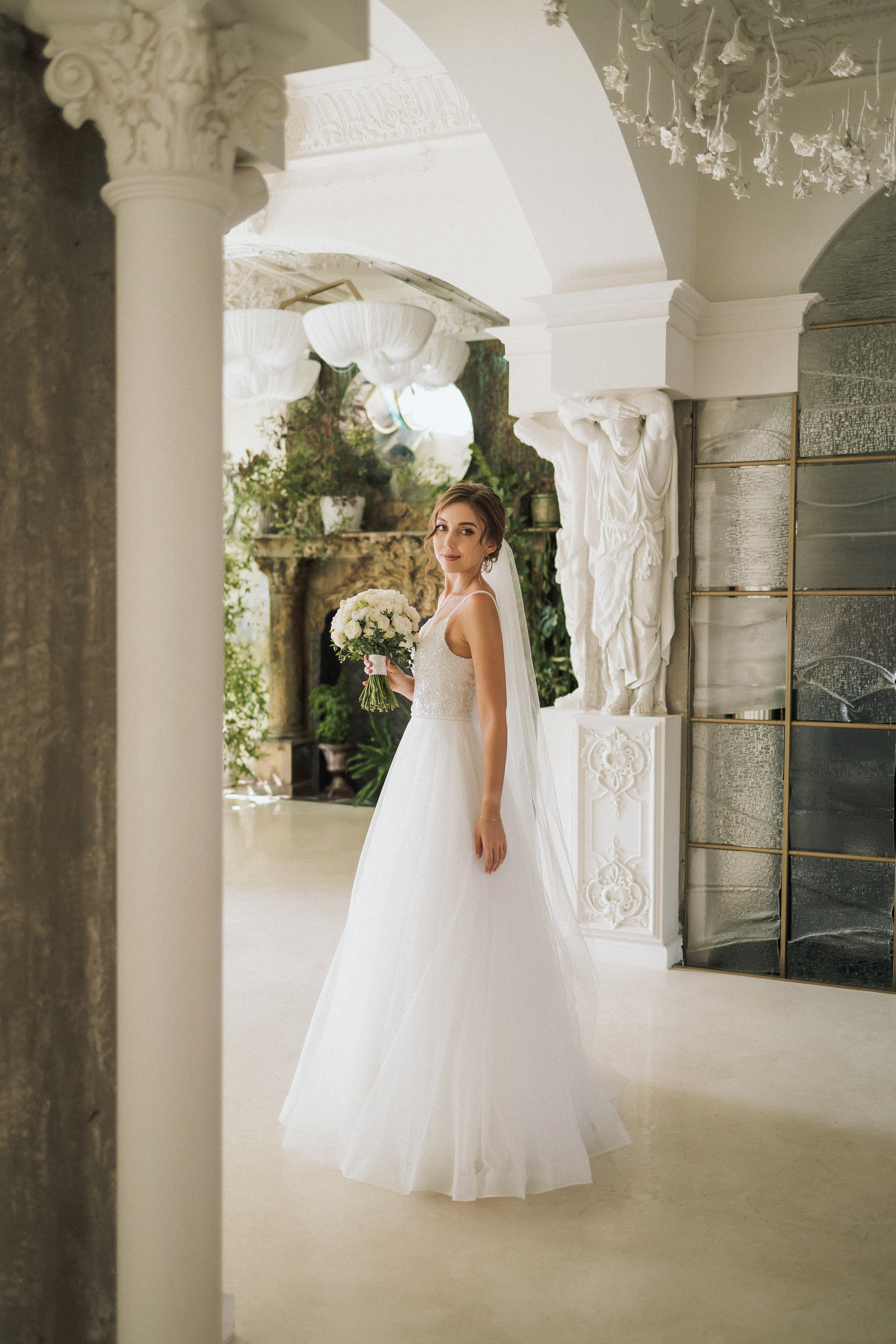 Свадебная прогулка Екатерины и Евгения. Свадебная фотография. Арина Рубах