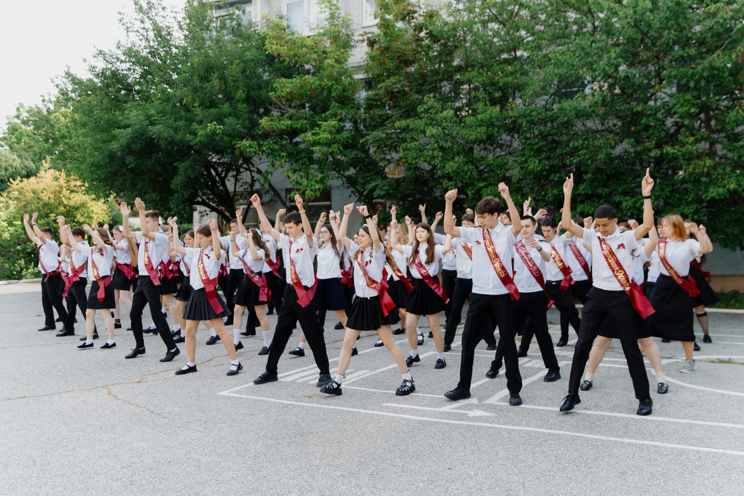 9 класс 33 школа. Выпускные альбомы Натальи Бутко: Новороссийск, Анапа, Геленджик