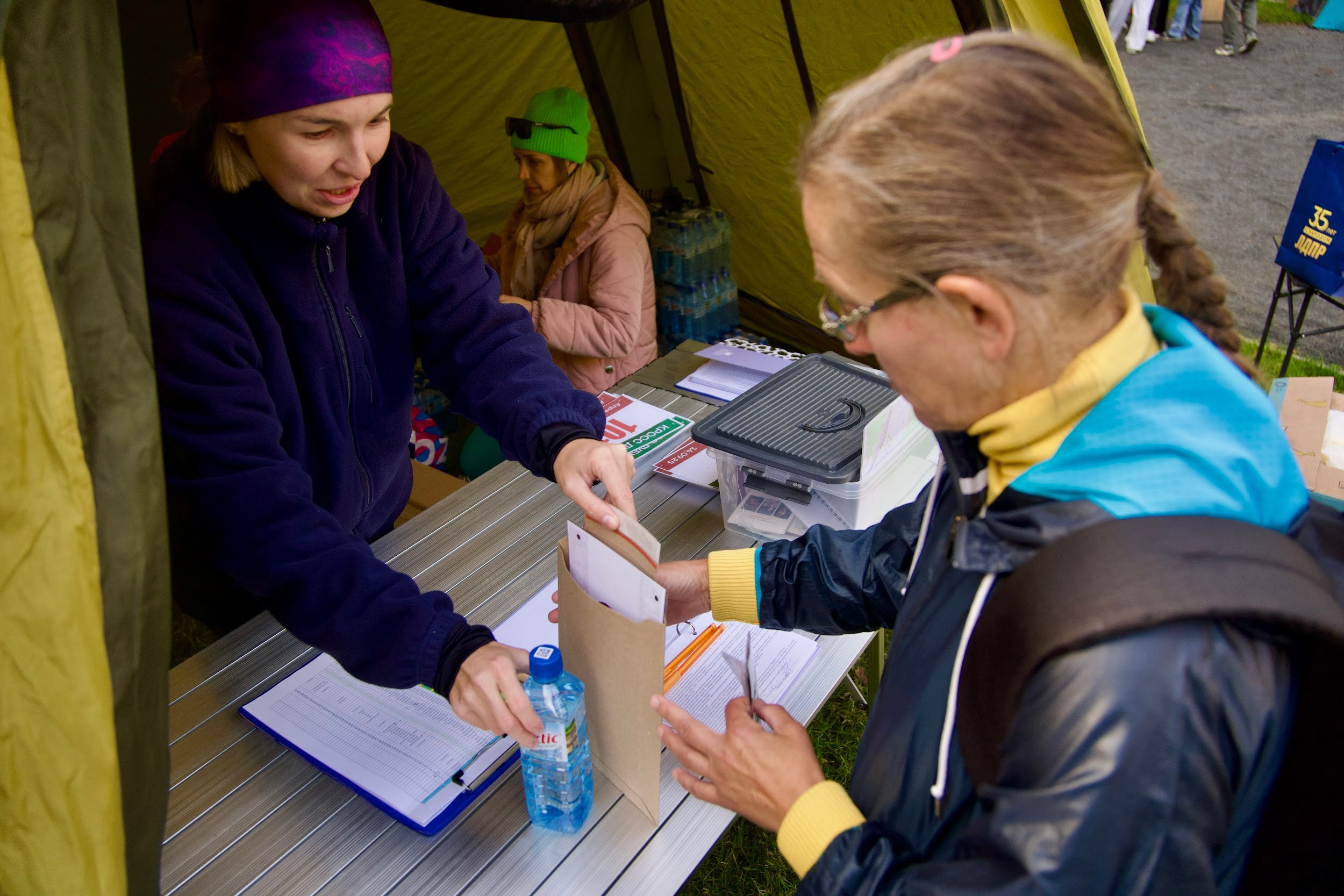 Забег в парке «Дубки». Кафе «БЕЛКА НАШЕПТАЛА». Ну оооочень концептуальное кафе