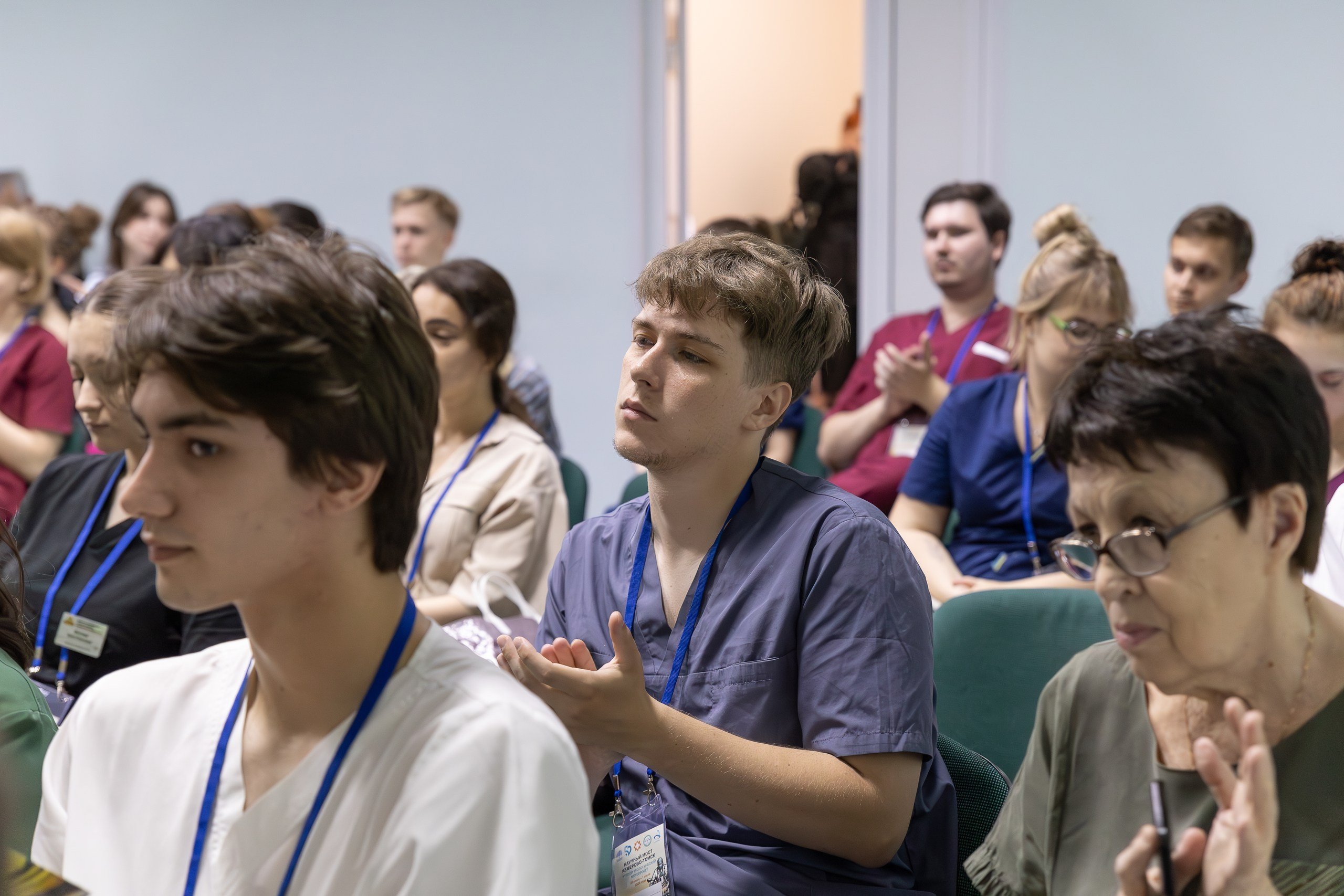 Конференция «Научный мост» Кемерово-Томск. Портретный фотограф, бизнес-контент Кемерово Уфимцева Ирина