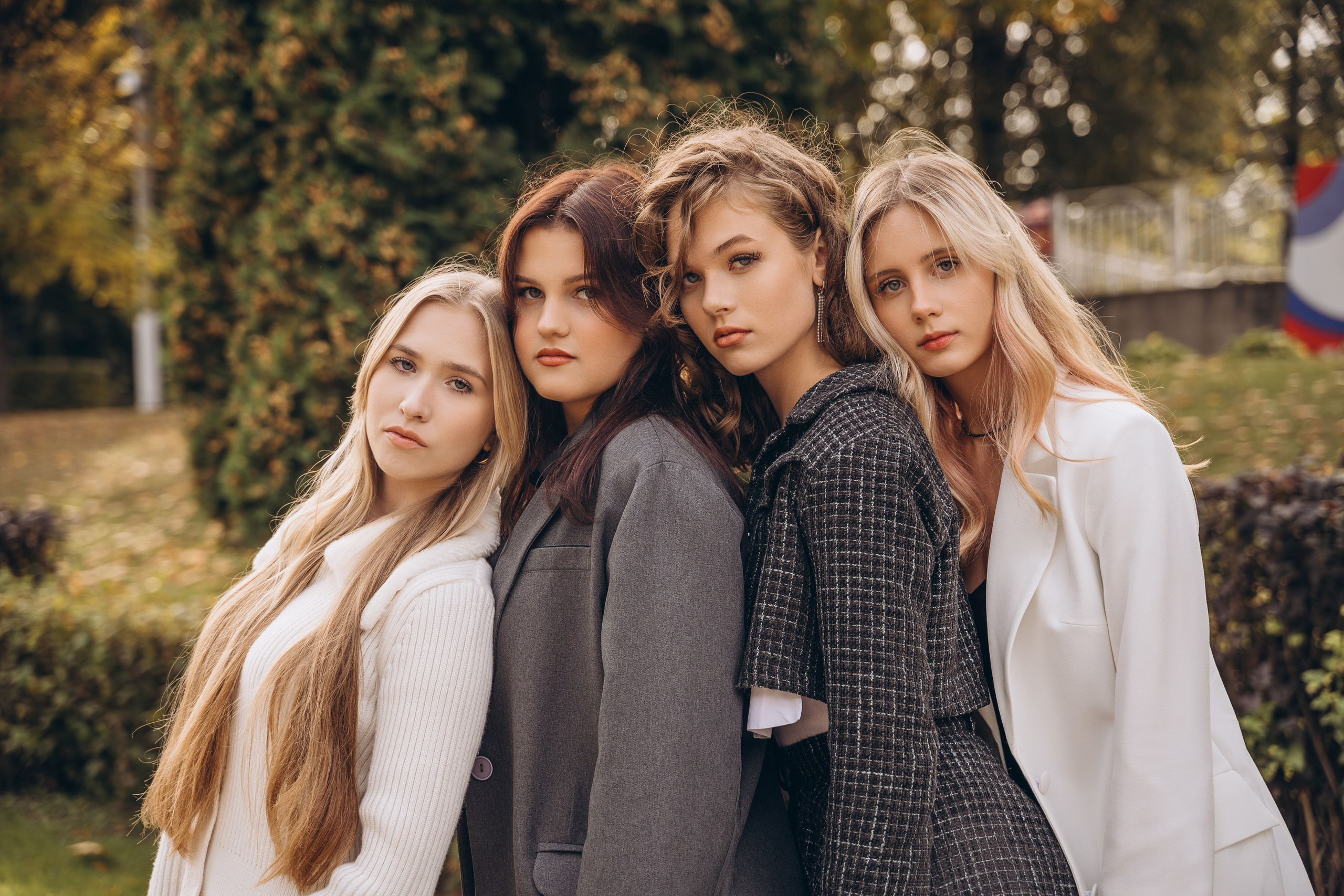 Осенняя 11 класс. МАРГАРИТА КУДРЯШОВА СВАДЕБНЫЙ И СЕМЕЙНЫЙ ФОТОГРАФ ТВЕРЬ МОСКВА