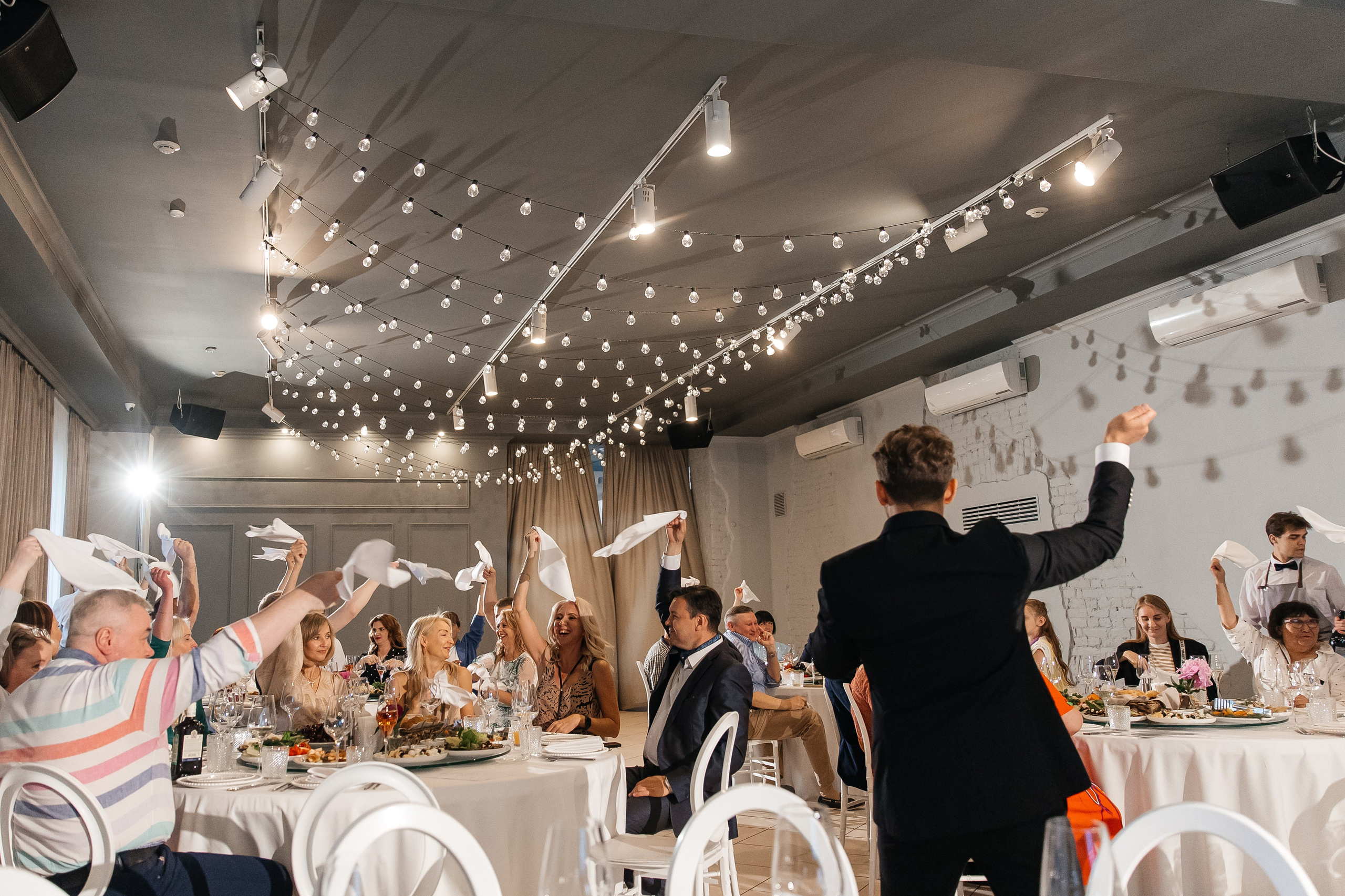 2023-06-23 Выпускной МБОУ СОШ № 10. Фотограф в Красноярске