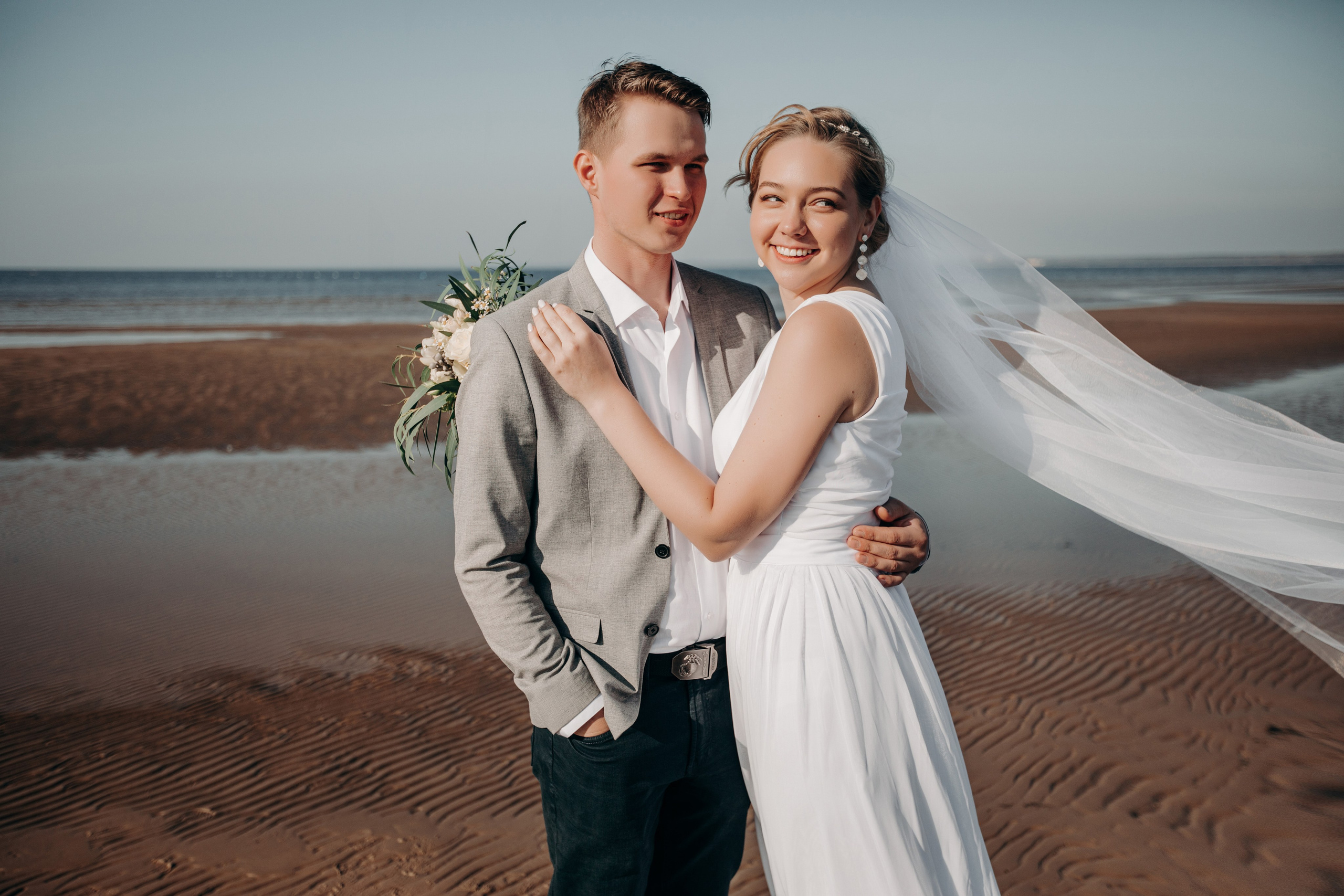 Соня и Влад. Свадьба в Сестрорецке, прогулка по Финскому заливу. Свадебный и семейный фотограф в Санкт-Петербурге и Сестрорецке