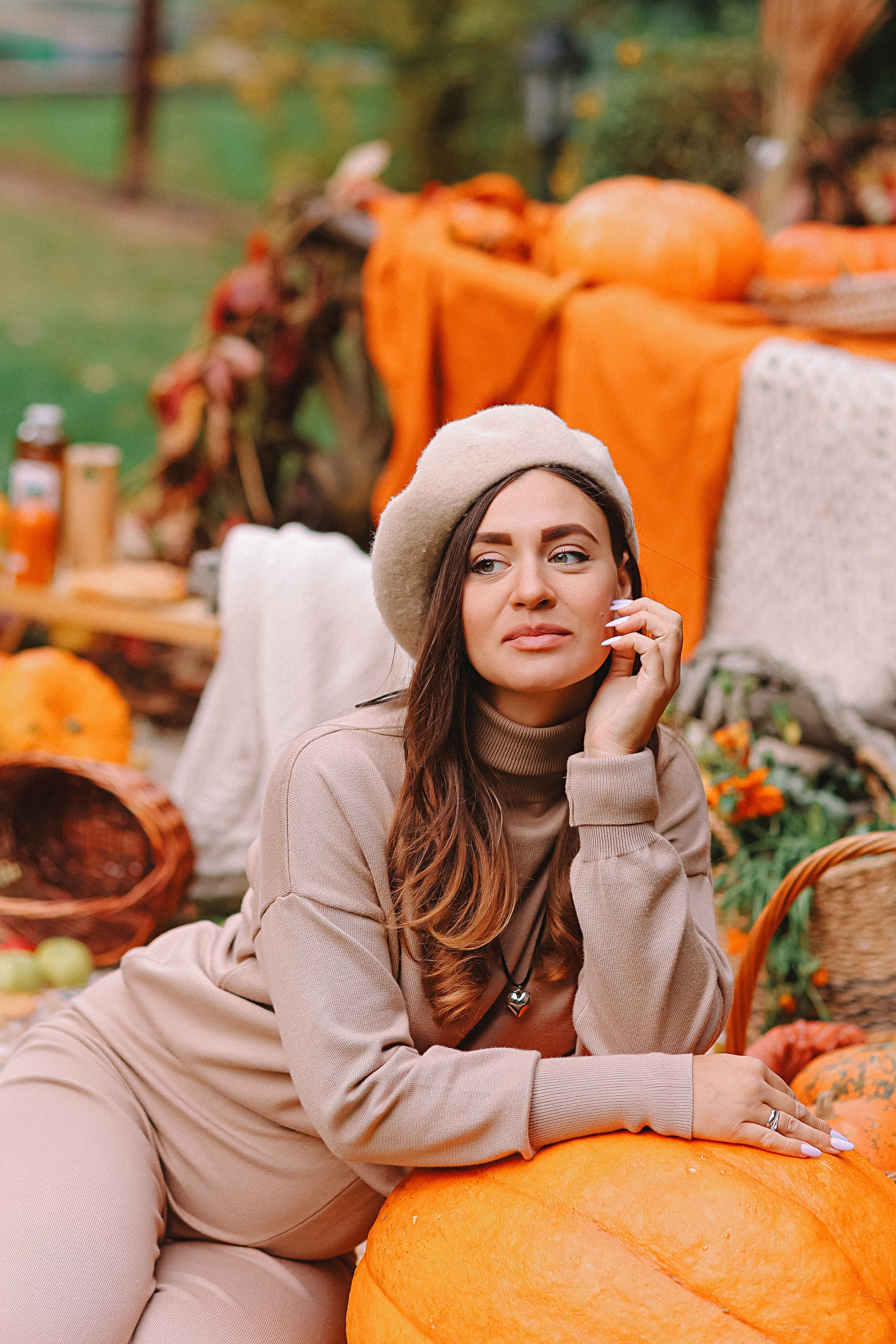 Тыквы. Семейный фотограф Тюмень, фотограф на роды Салмина Мария