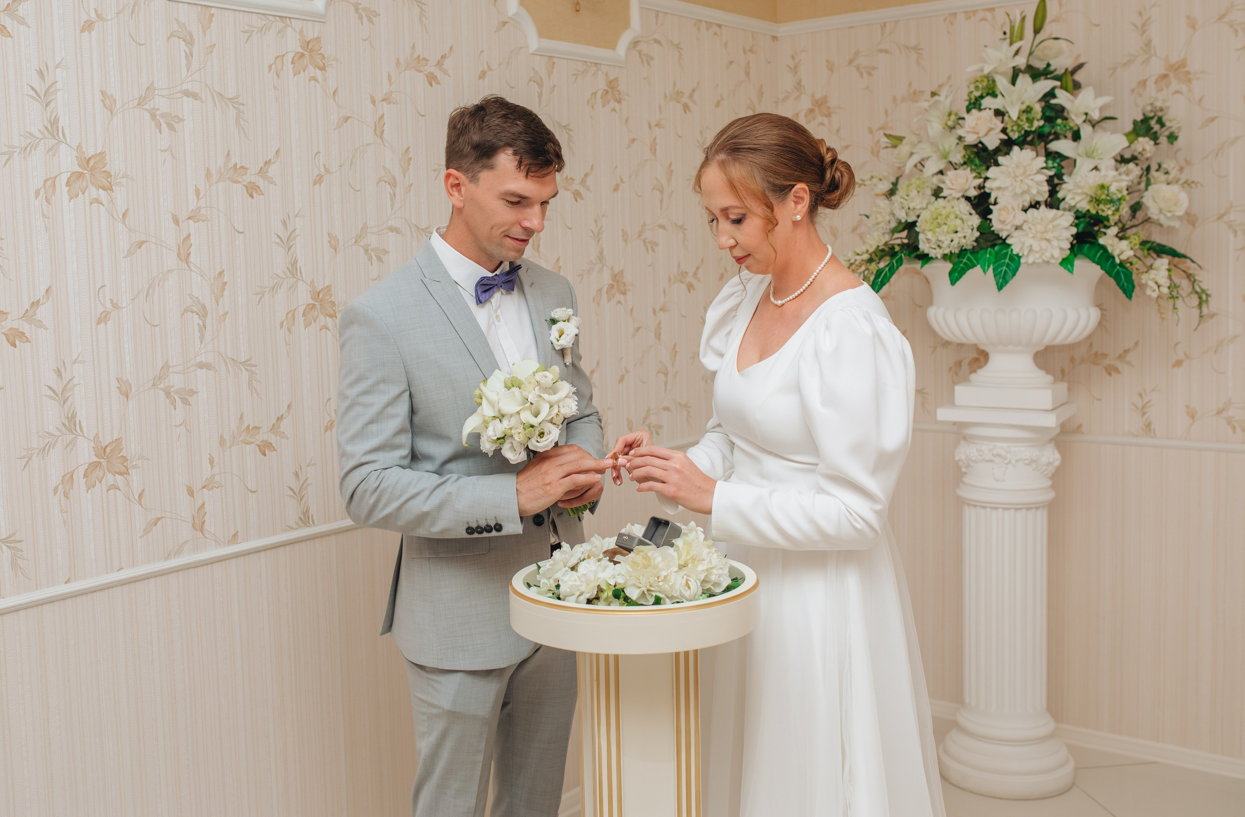 Александр и Вероника. Регистрация брака в Сестрорецке и прогулка. Свадебный и семейный фотограф в Санкт-Петербурге и Сестрорецке