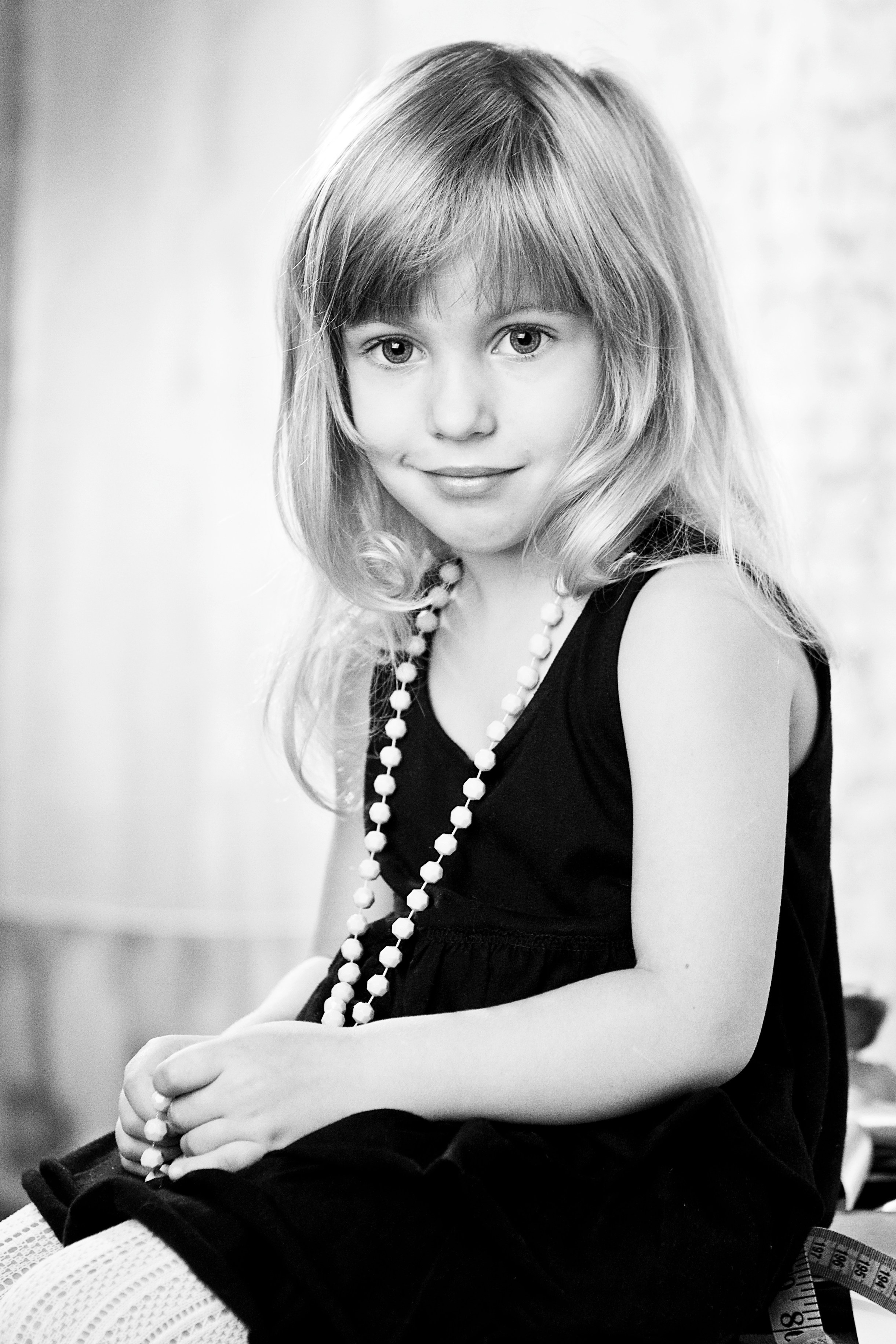 Серии: «La petite robe noire». Мультижанровый фотограф Дарья Strebog