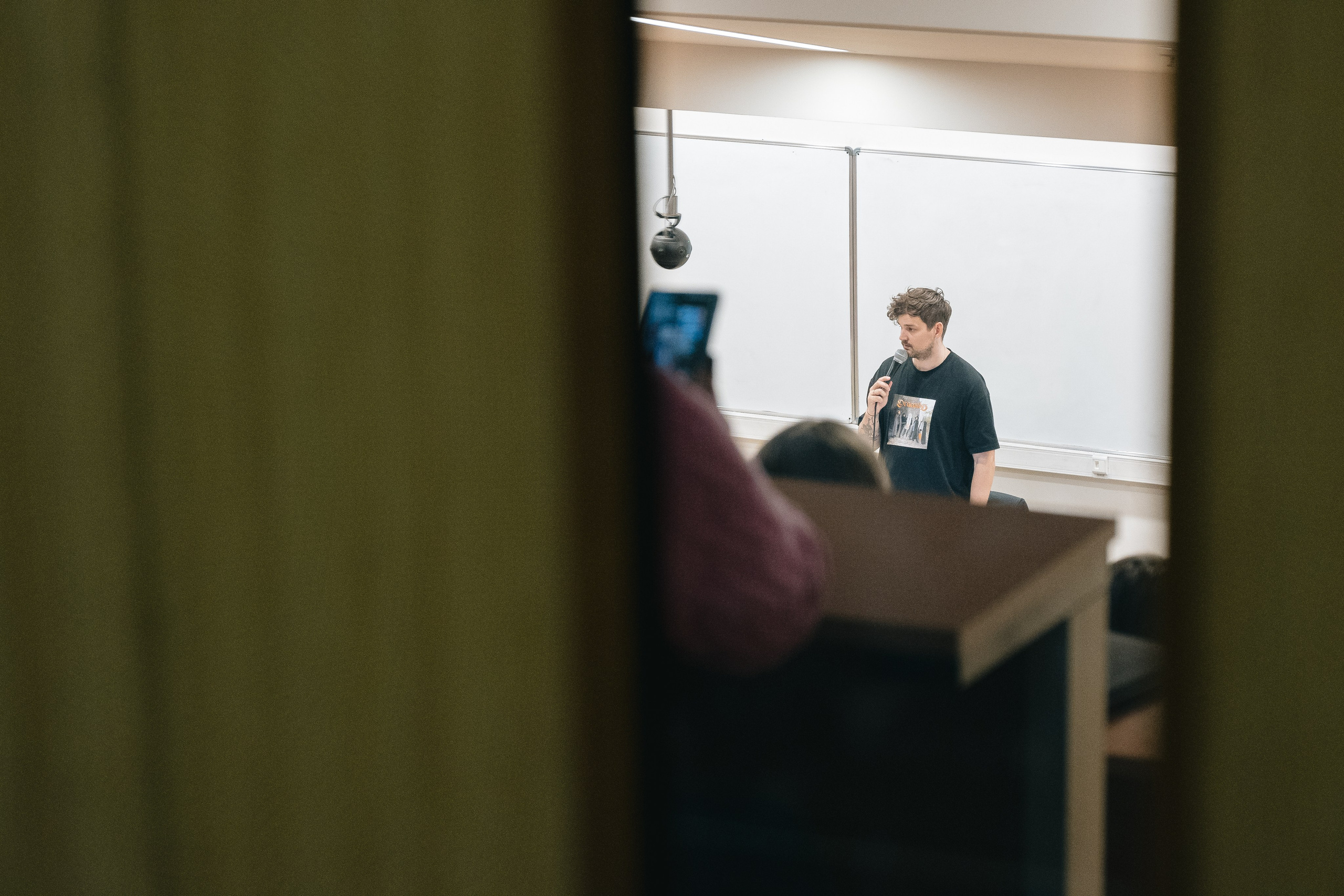 Встреча с Олегом Титовым, креативным продюсером Medium Quality. Даниил Сергеев: репортажный фотограф