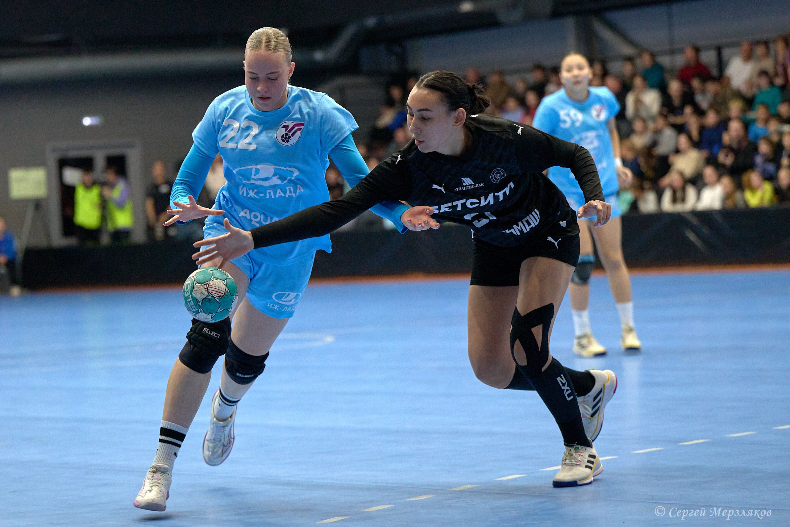 Гандбол. OLIMPBET Суперлига. «Университет» — «Ростов-Дон». Спортивный репортажный фотограф в Ижевске Сергей Мерзляков